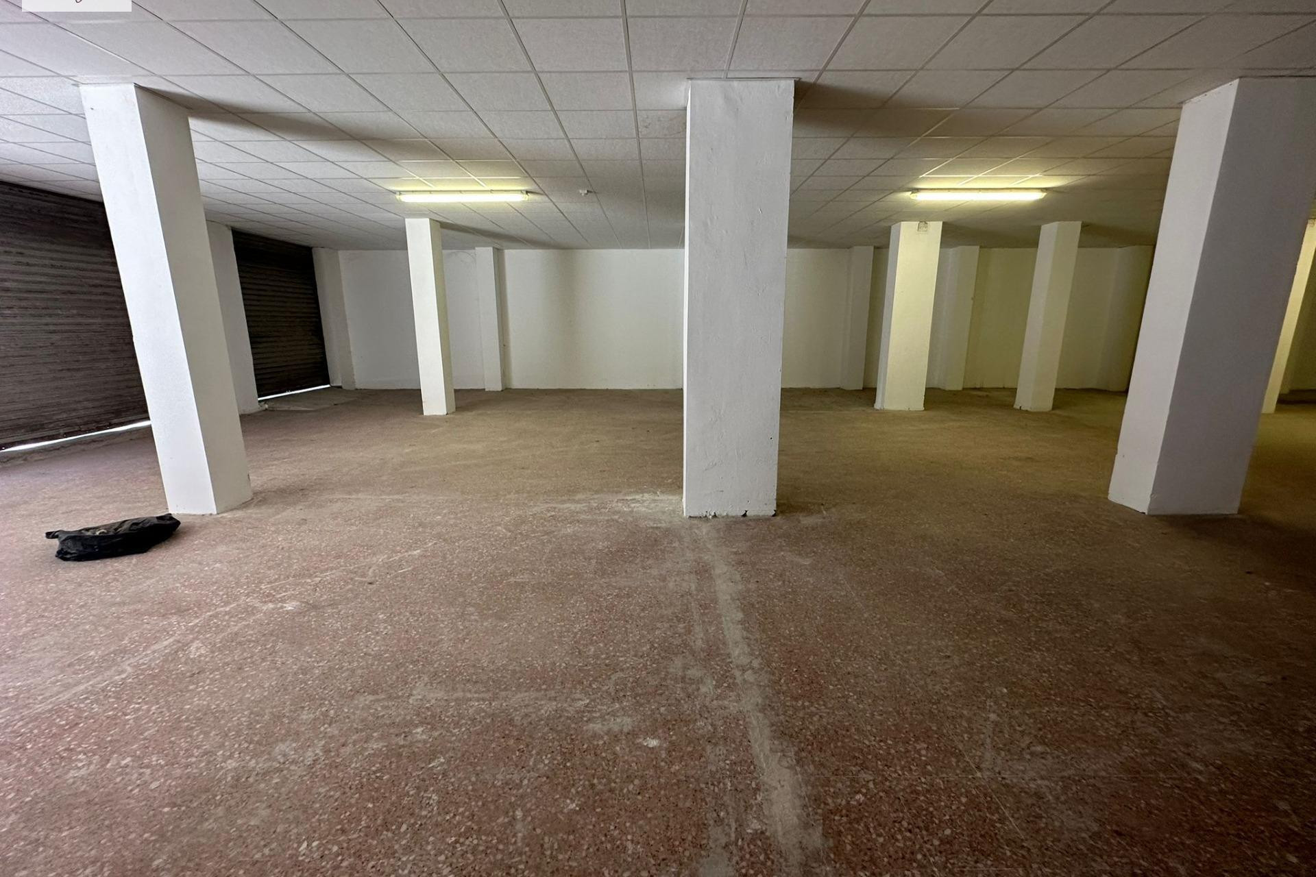 Resale - Commercial Unit - Valencia - Patraix