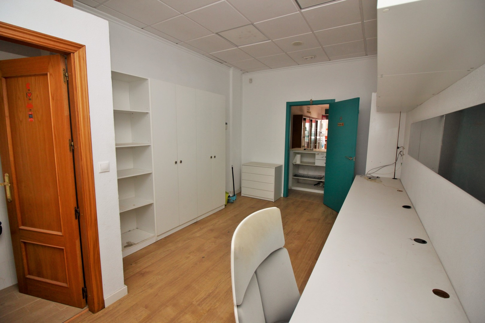 Resale - Commercial Unit - Villamartin