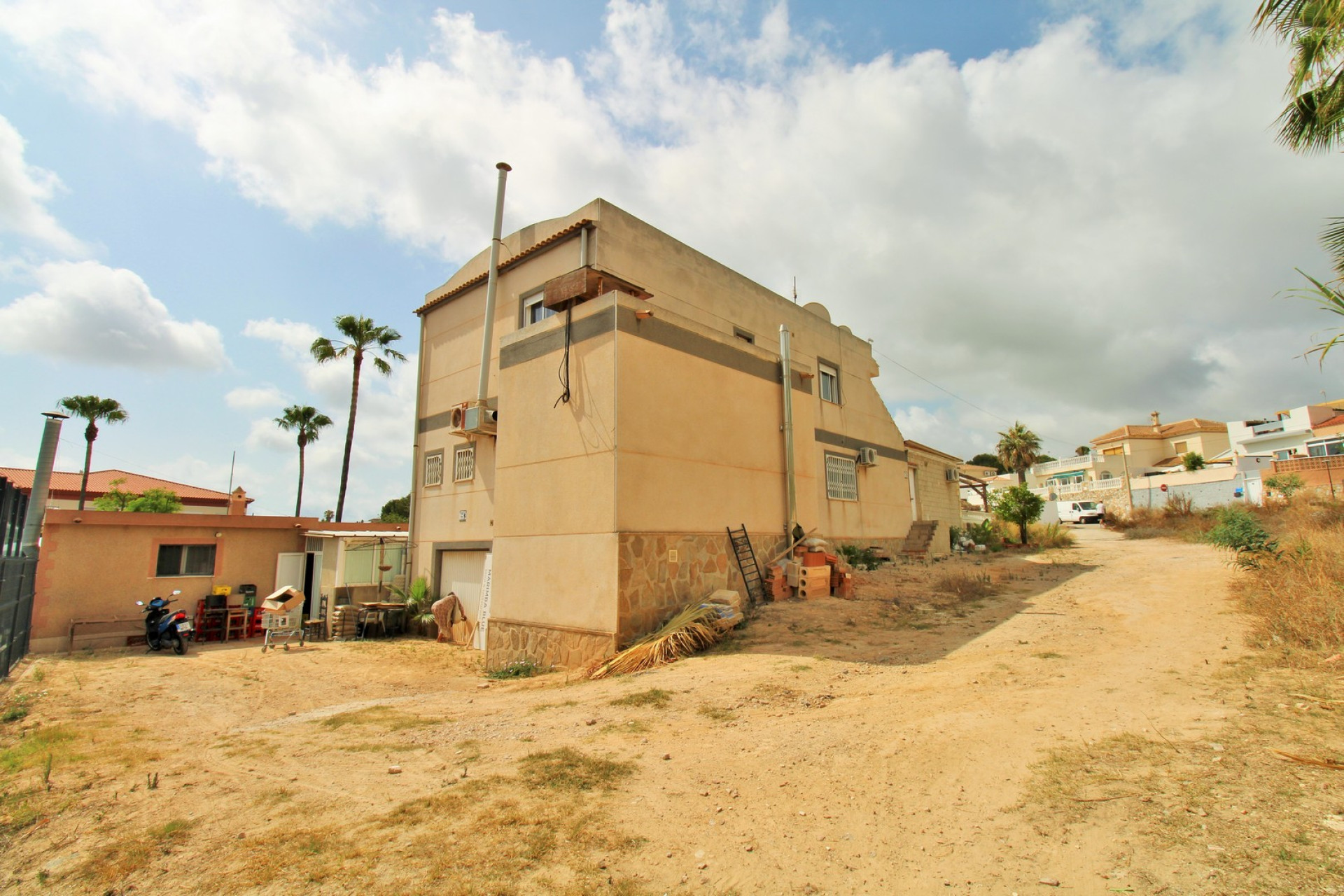 Resale - Commercial Unit - Villamartin