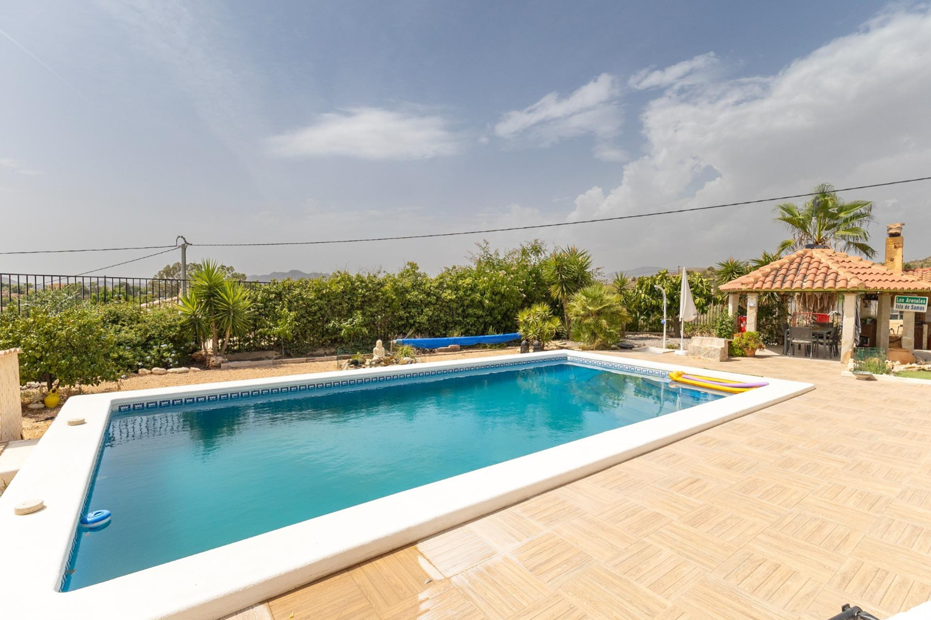 Resale - Country House - Alicante