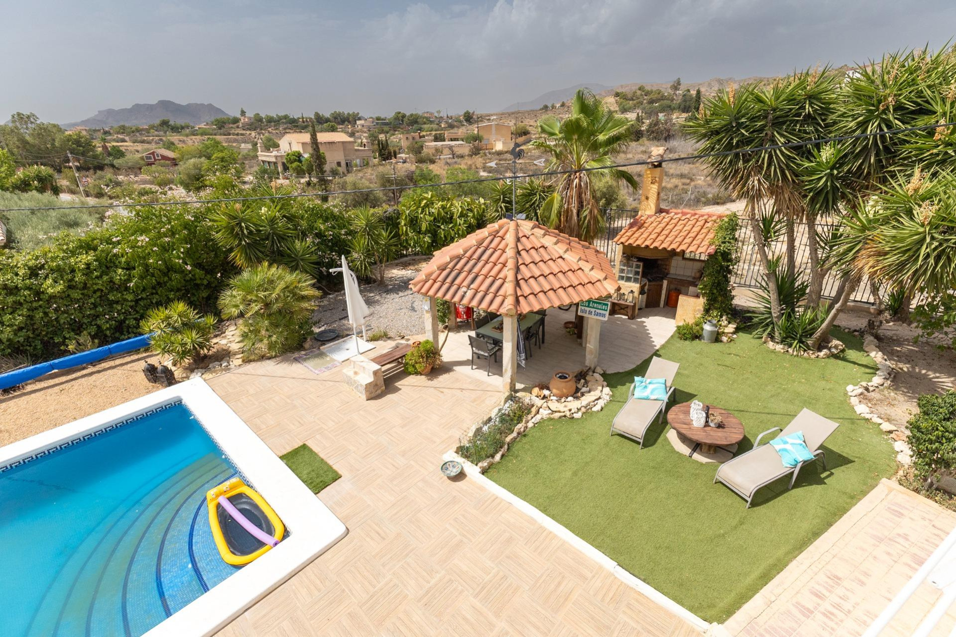 Resale - Country House - Alicante