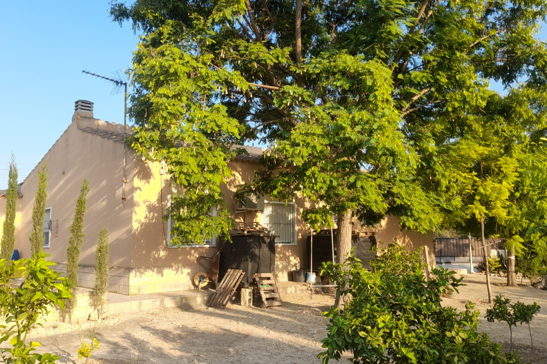 Resale - Country House - Crevillente