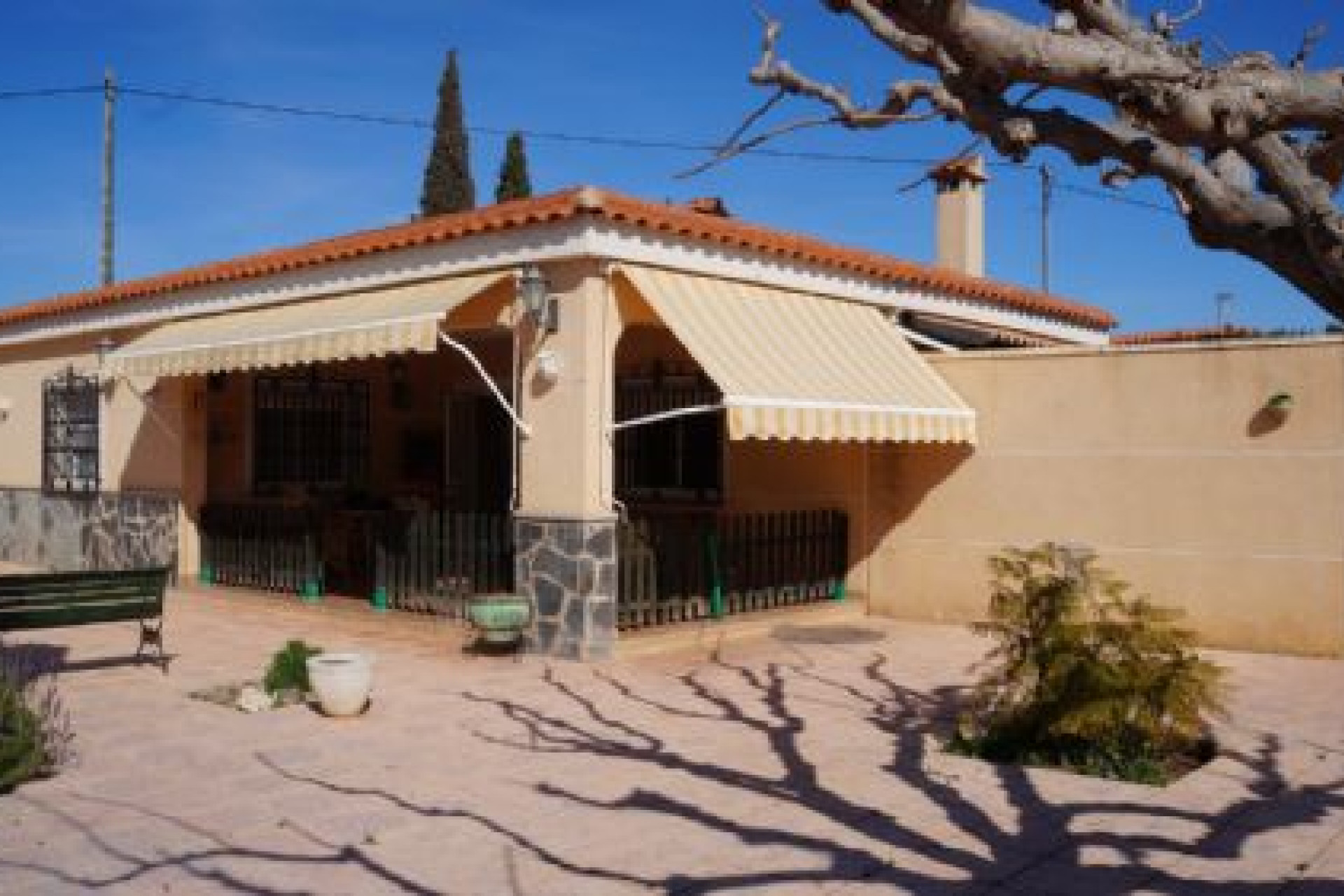 Resale - Country House - Novelda