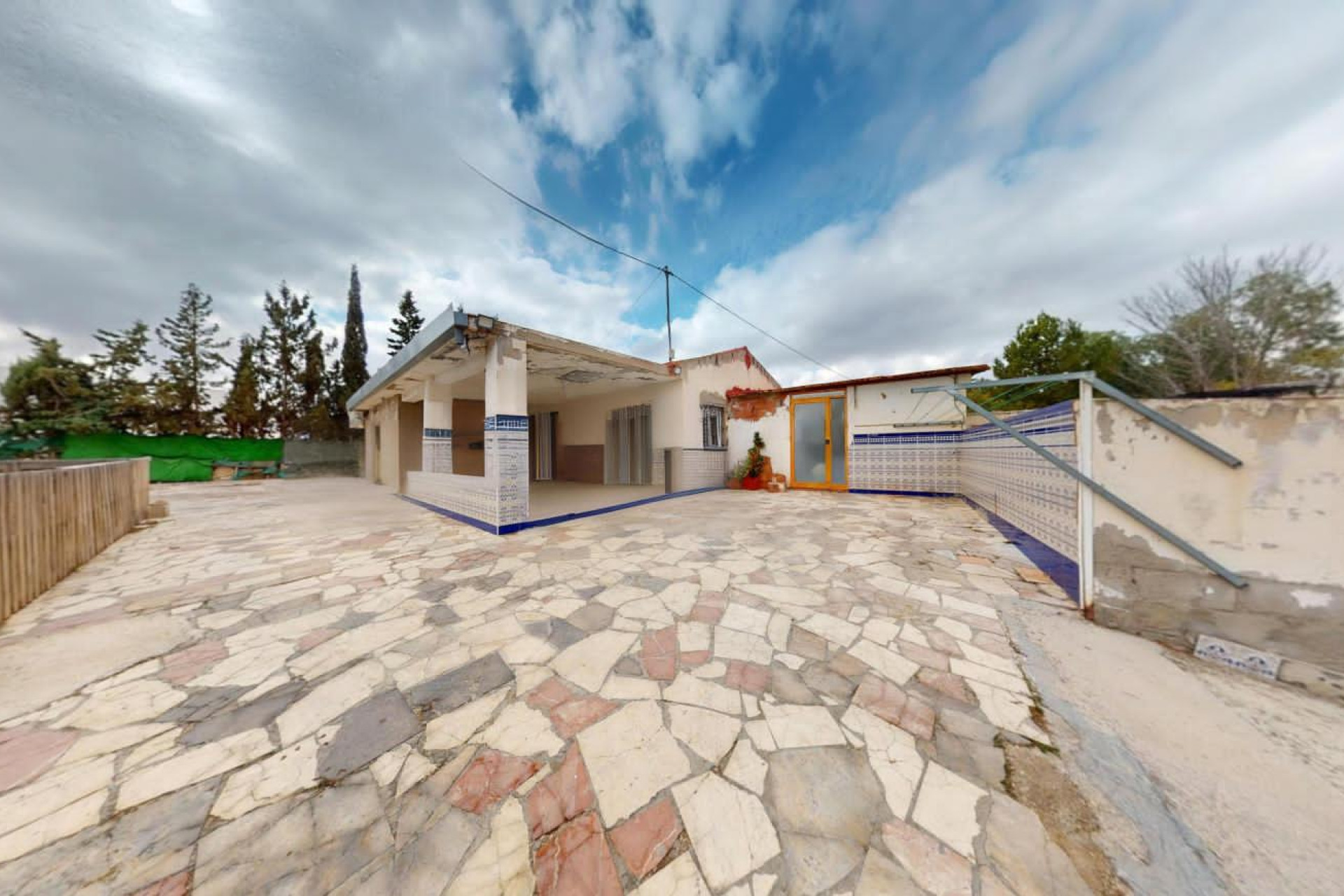 Resale - Country House - Novelda