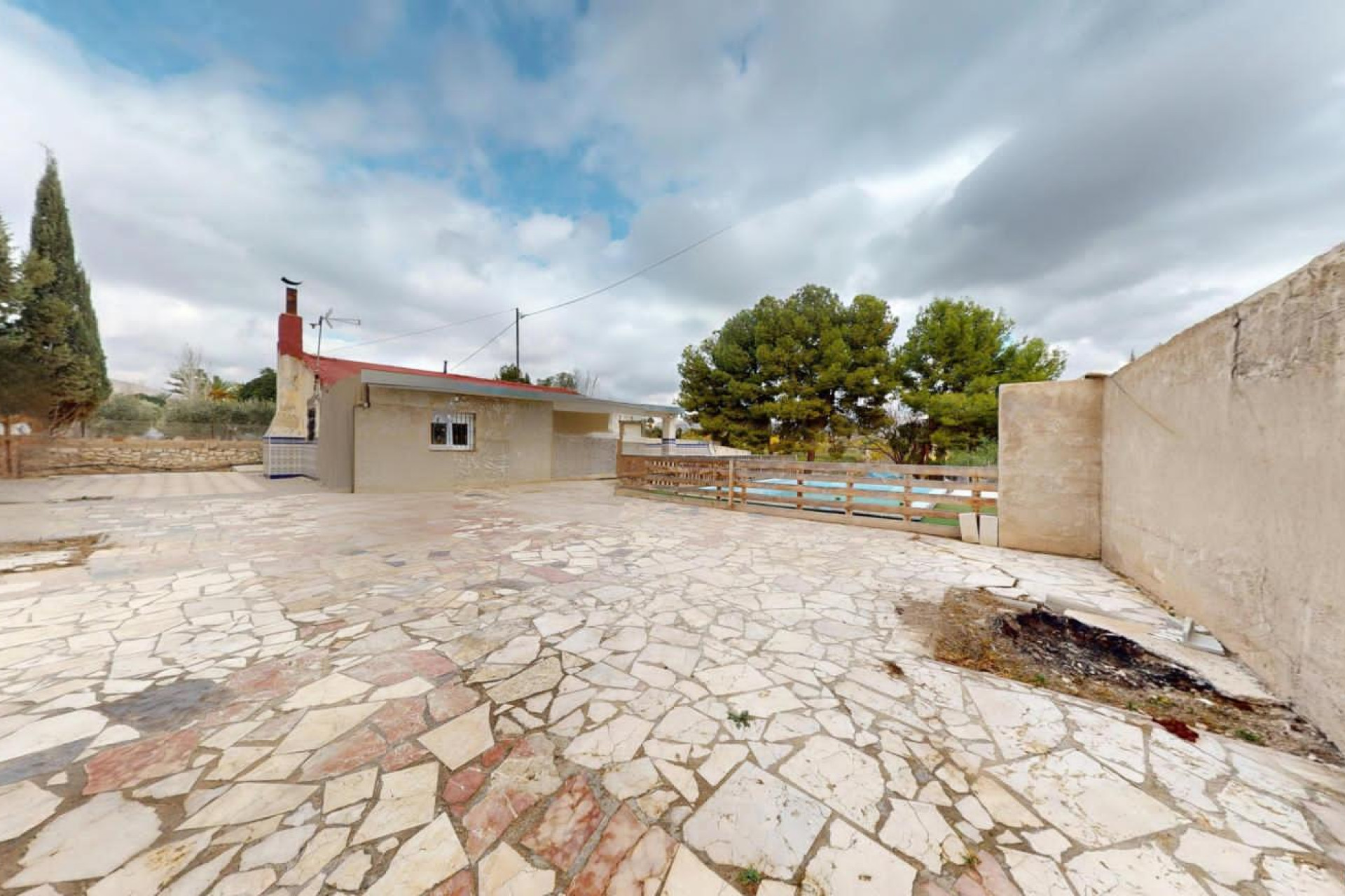 Resale - Country House - Novelda