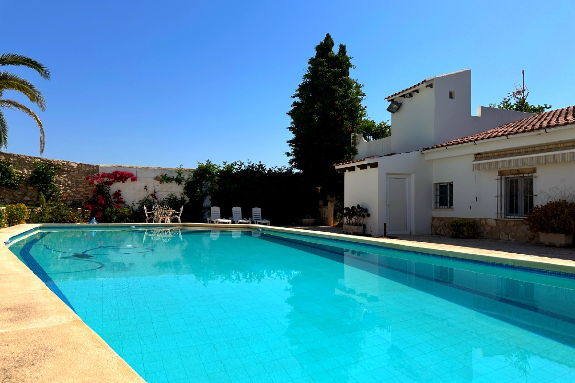 Resale - Country House - Novelda