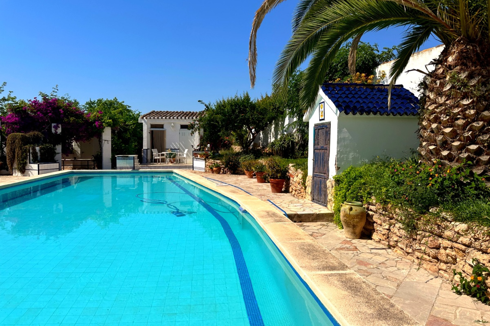 Resale - Country House - Novelda