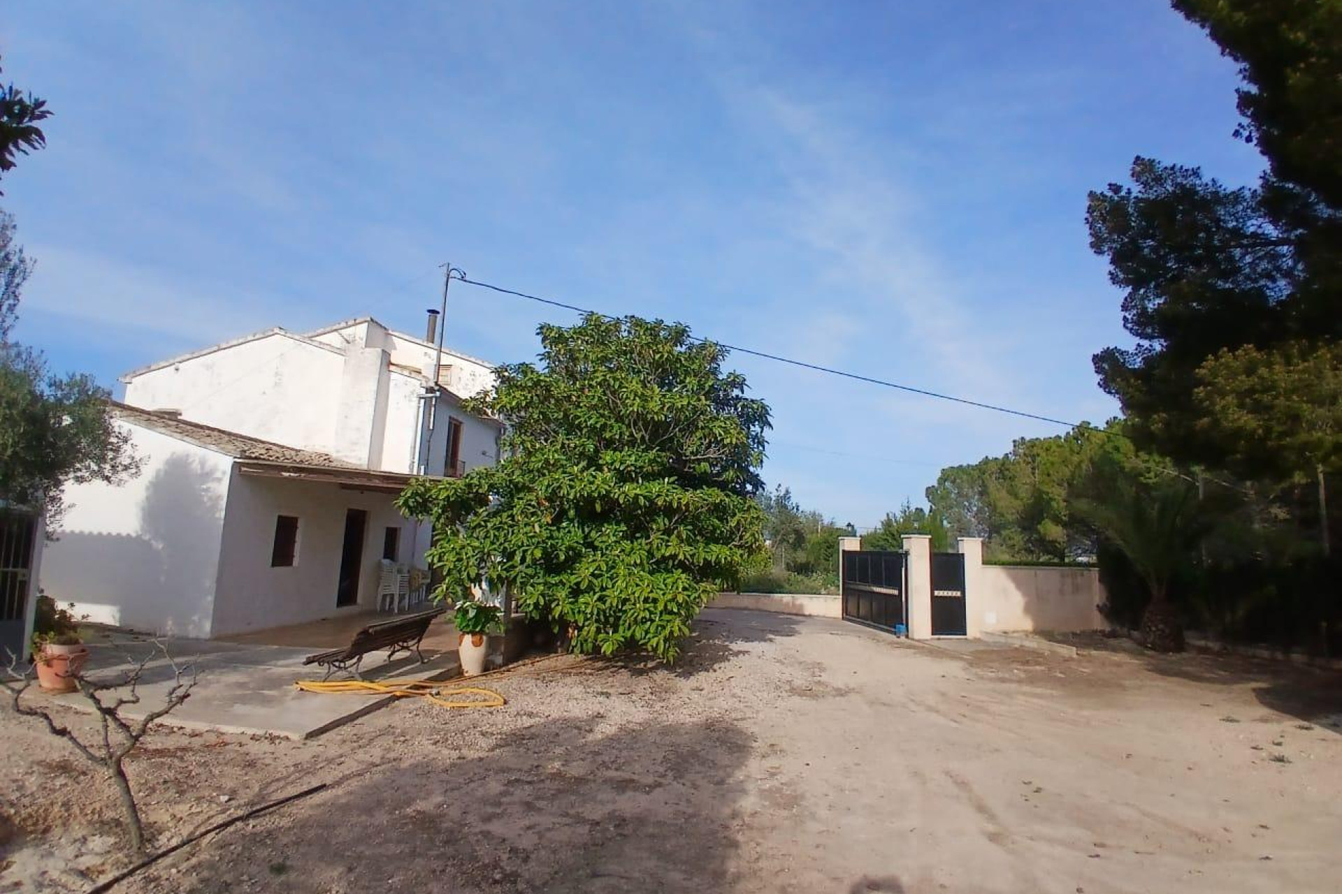 Resale - Country House - Onil