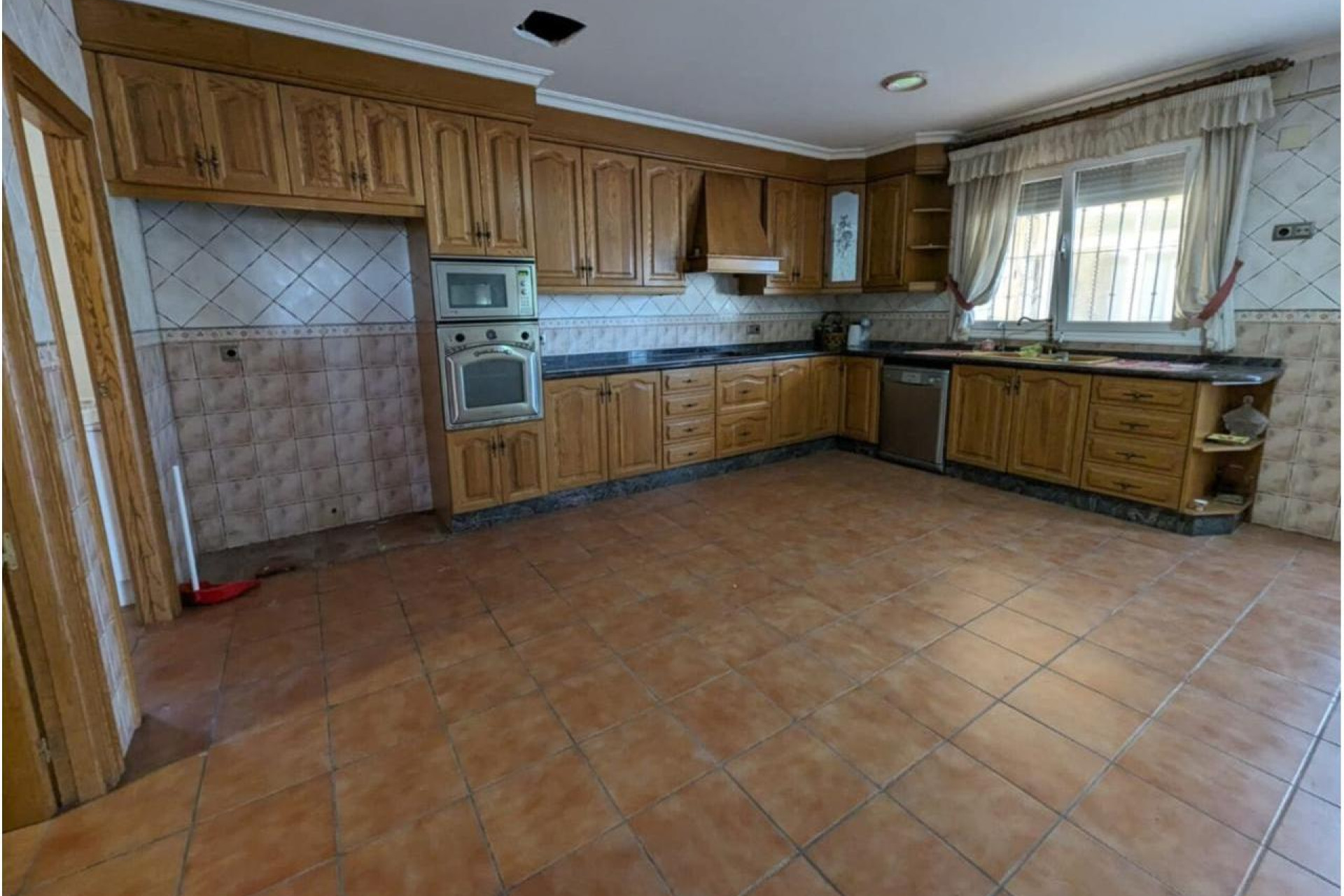 Resale - Country House - SAX