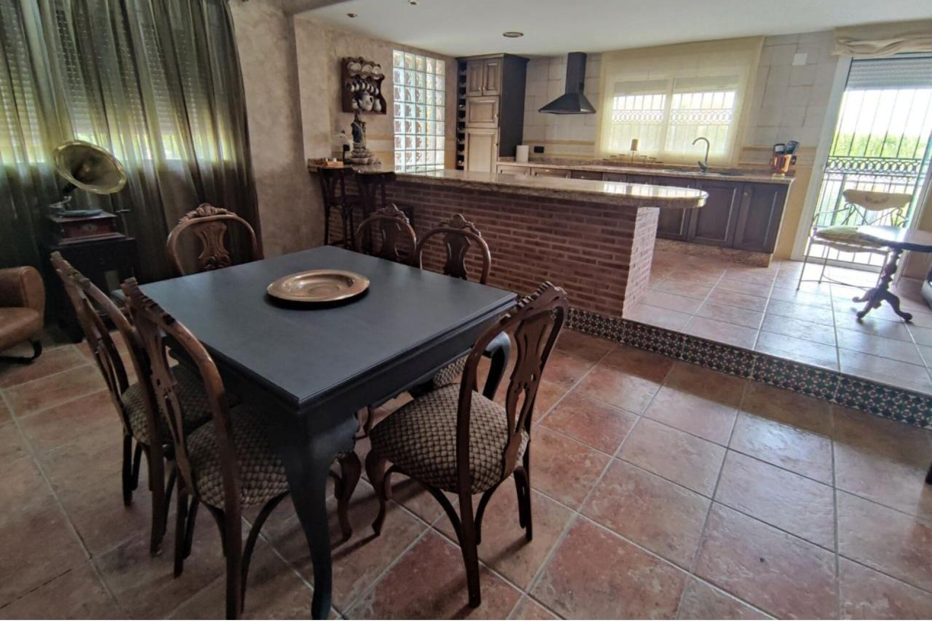 Resale - Country House - SAX