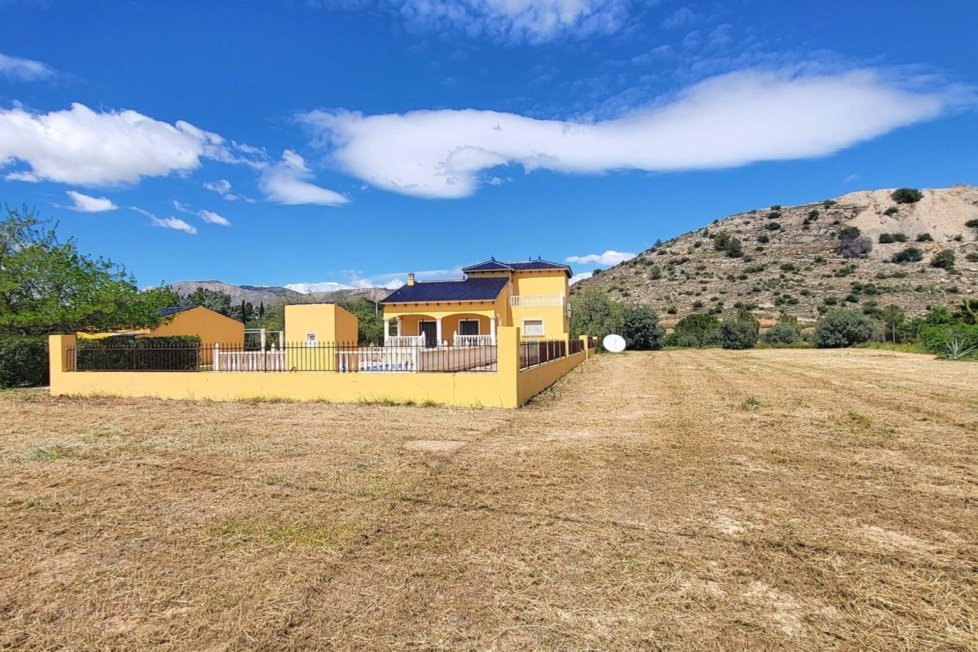 Resale - Country Property - La Romana - La Romana - Country