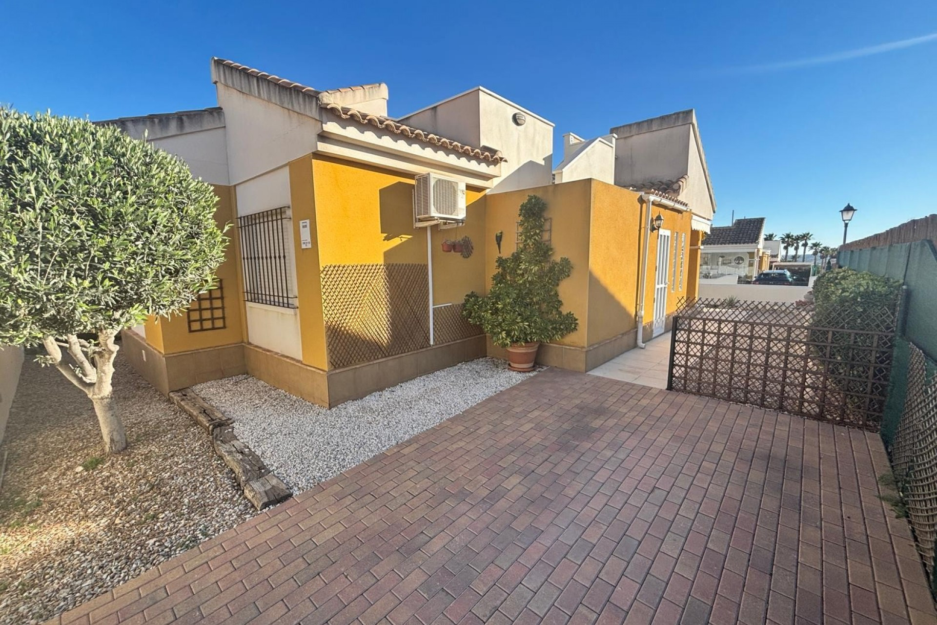 Resale - Detached House / Villa - Los Montesinos - Urbanizacion montesol