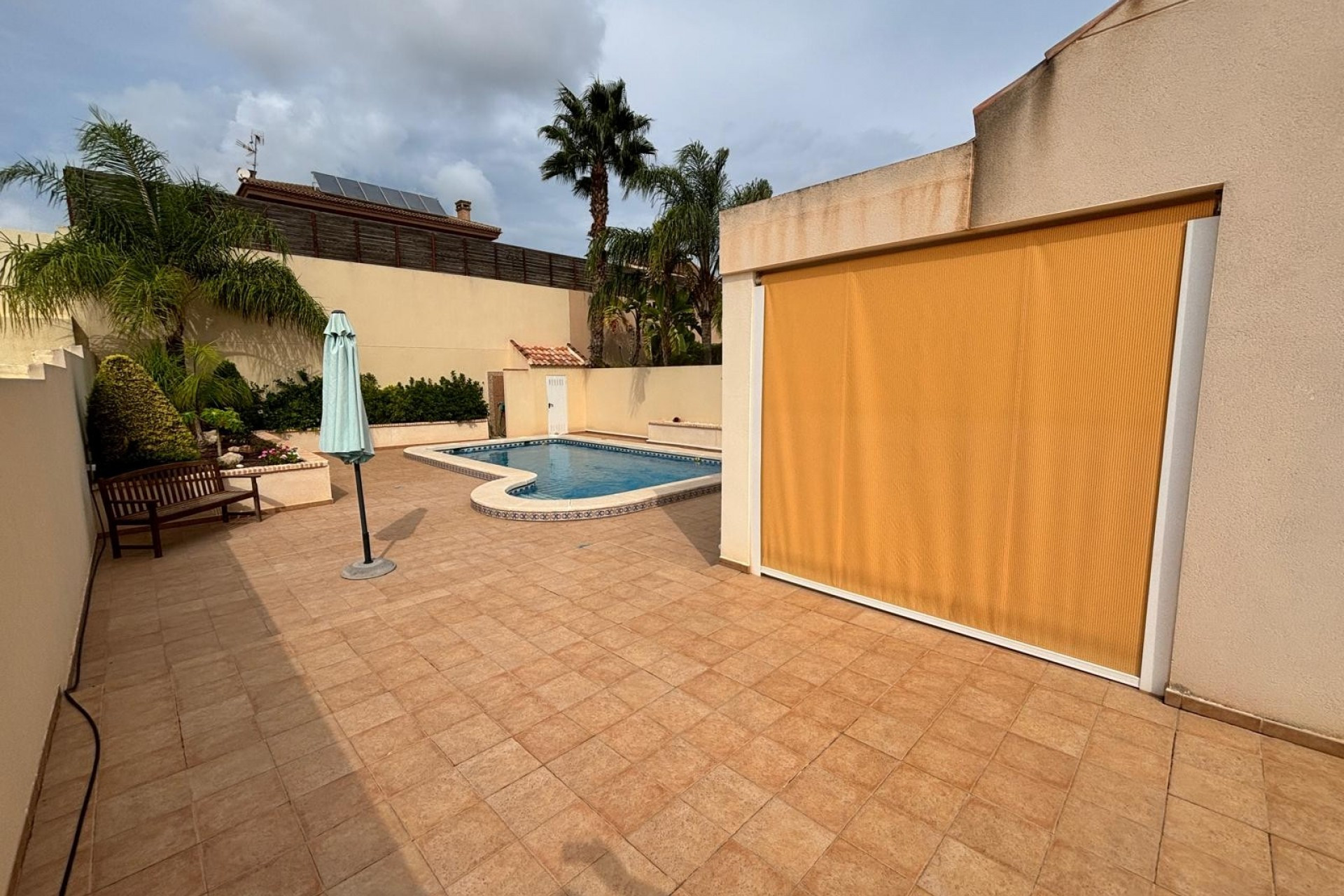 Resale - Detached House / Villa - Torrevieja Centro - Torrevieja