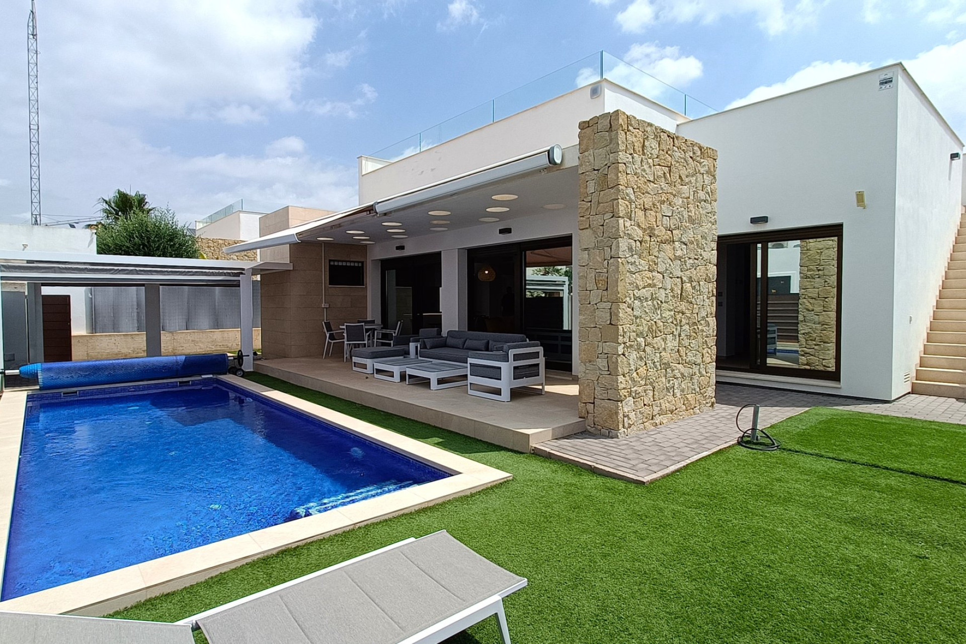 Resale - Detached Villa - Los Montesinos - Entre Naranjos / Vistabella Golf