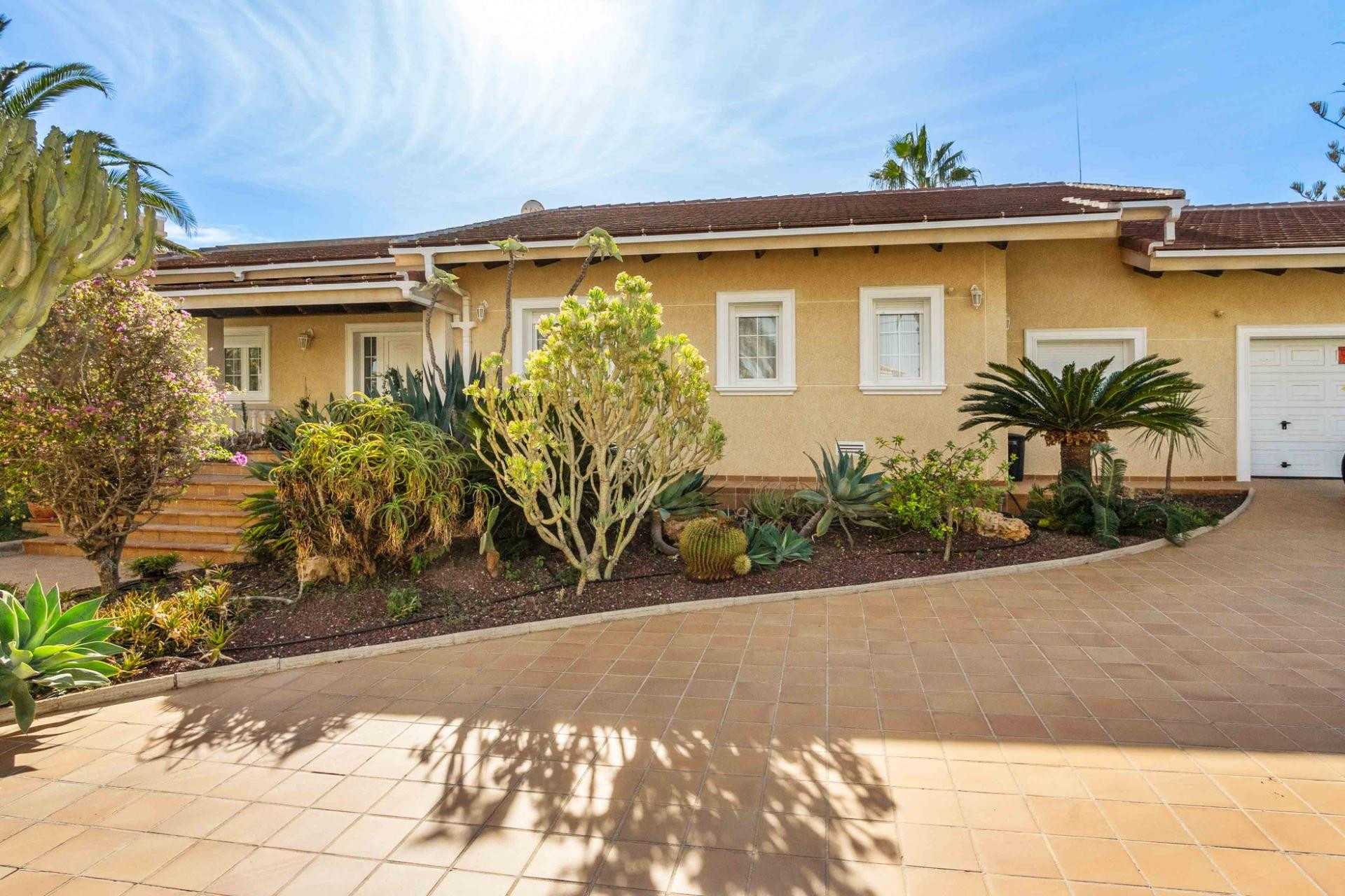 Resale - Detached Villa - Orihuela Costa - Cabo Roig