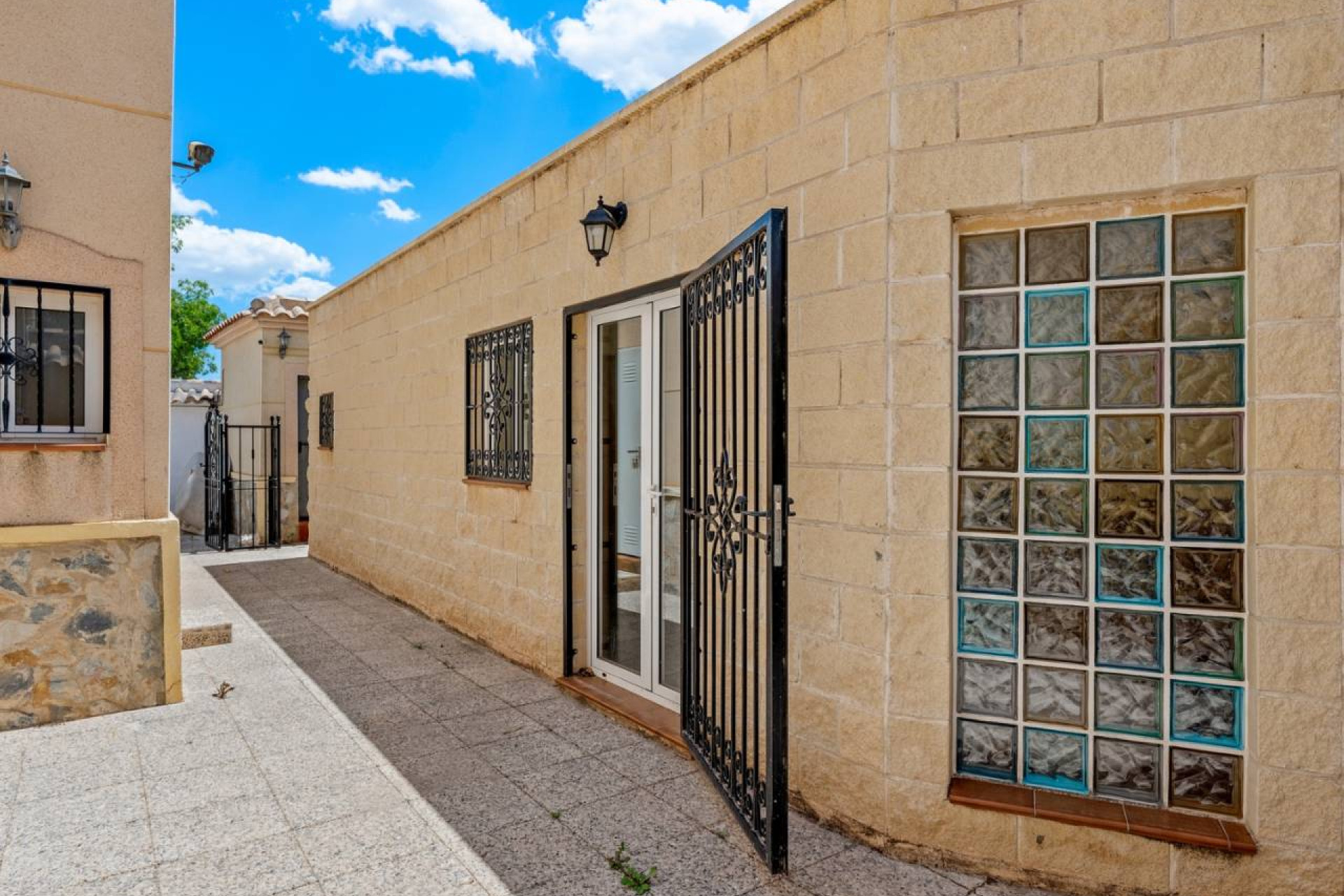 Resale - Finca / Country Property - Catral