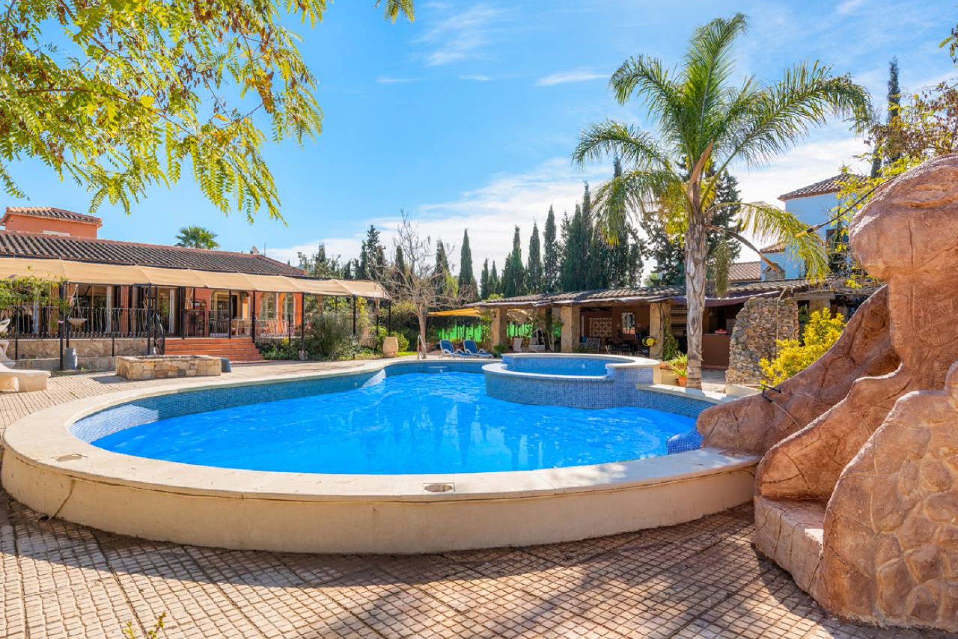 Resale - Finca / Country Property - Catral