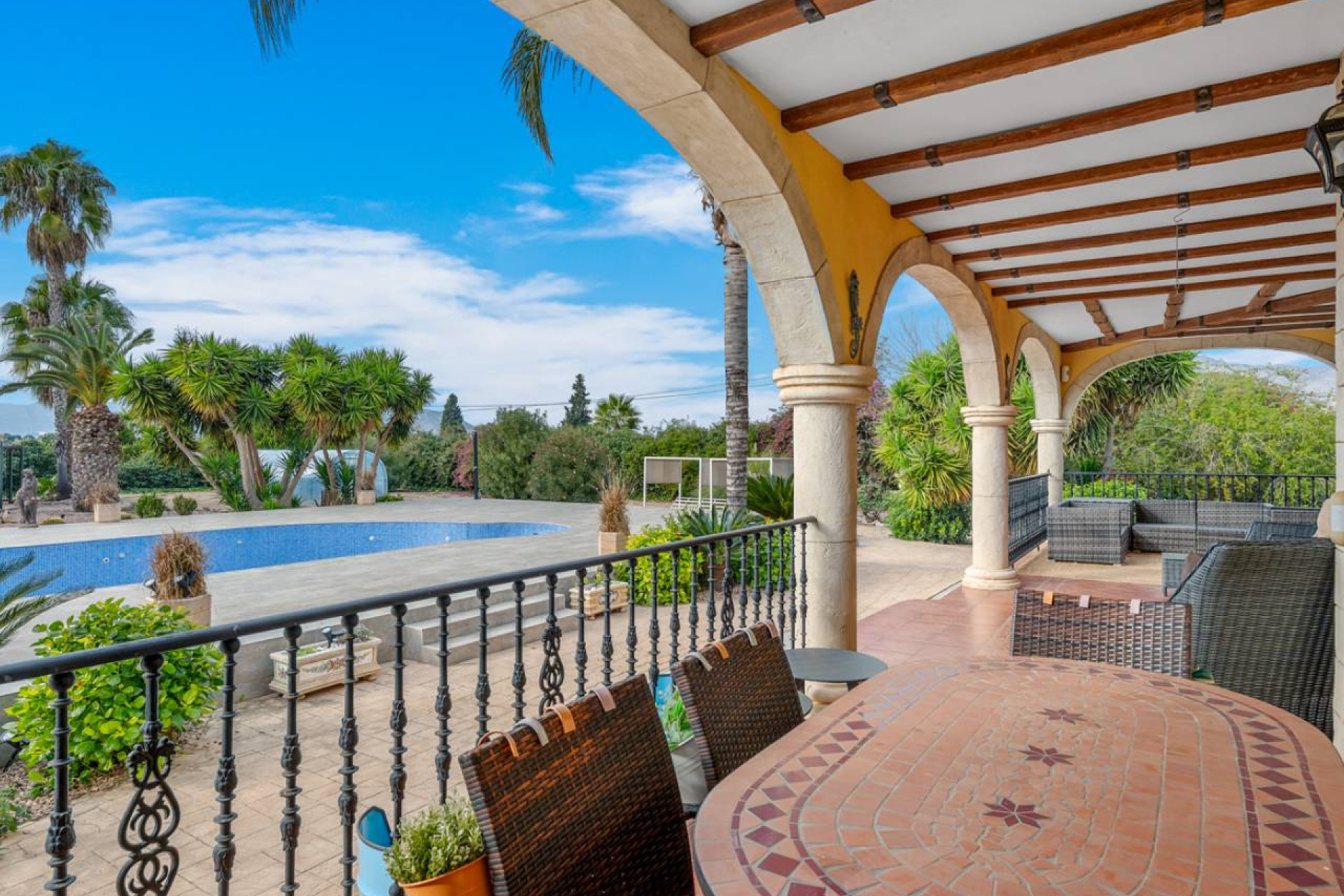 Resale - Finca / Country Property - Orihuela Costa - Orihuela