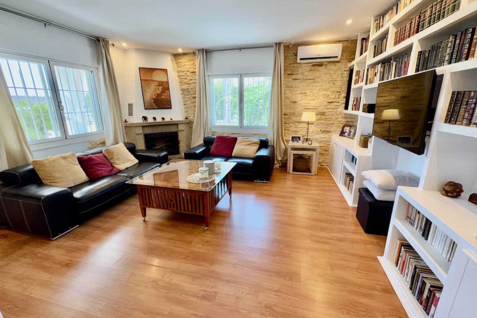 Resale - Finca / Country Property - Torrellano