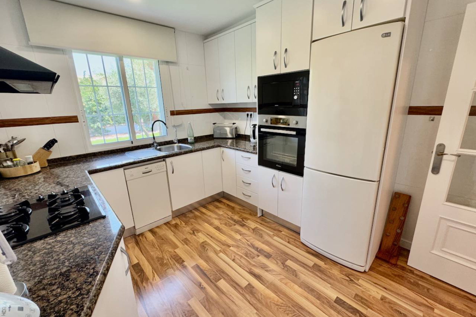 Resale - Finca / Country Property - Torrellano