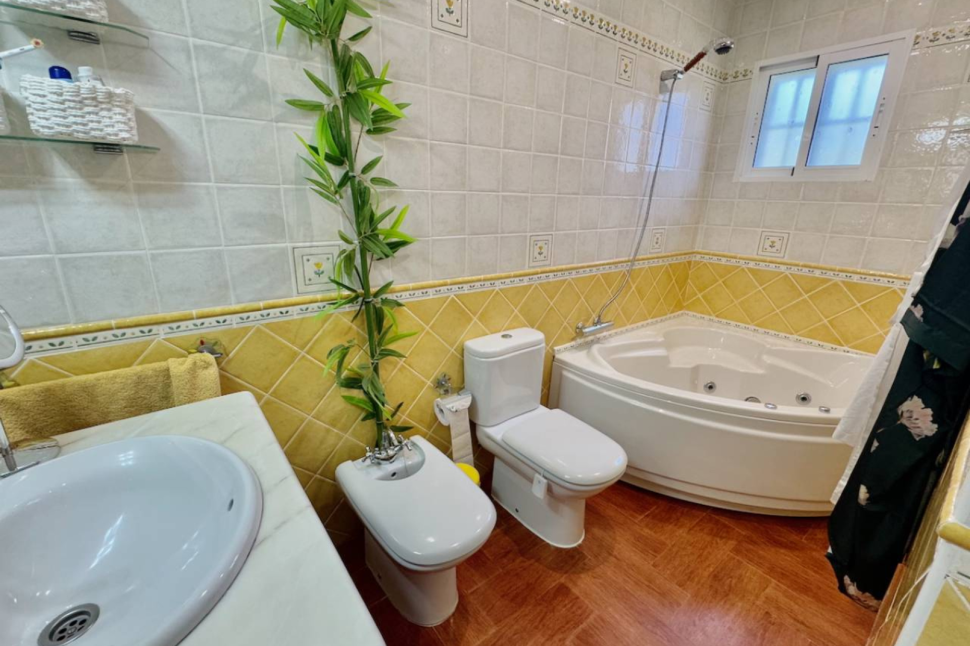 Resale - Finca / Country Property - Torrellano