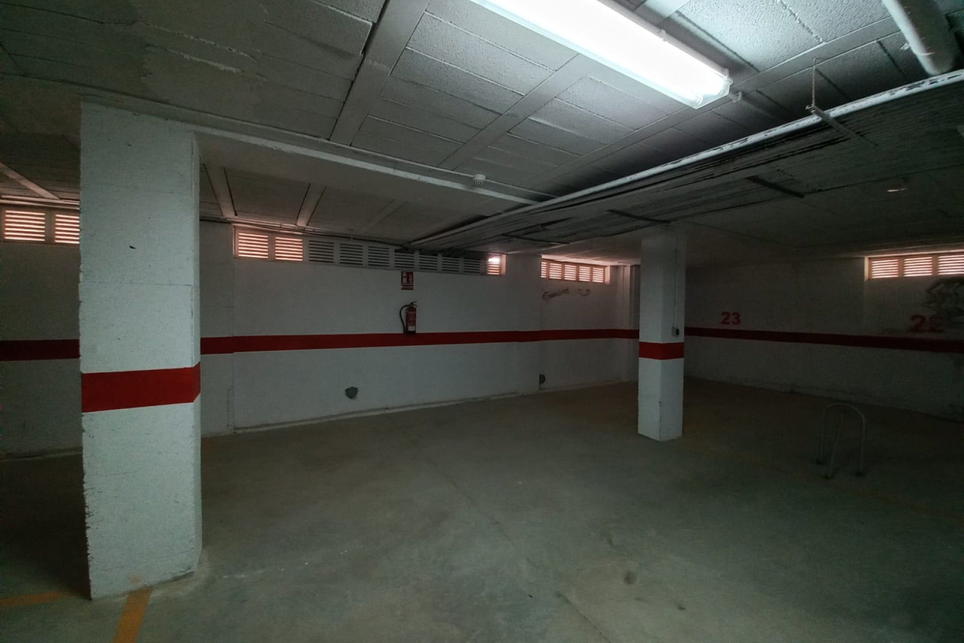 Resale - Garaje - La Mata, Torrevieja