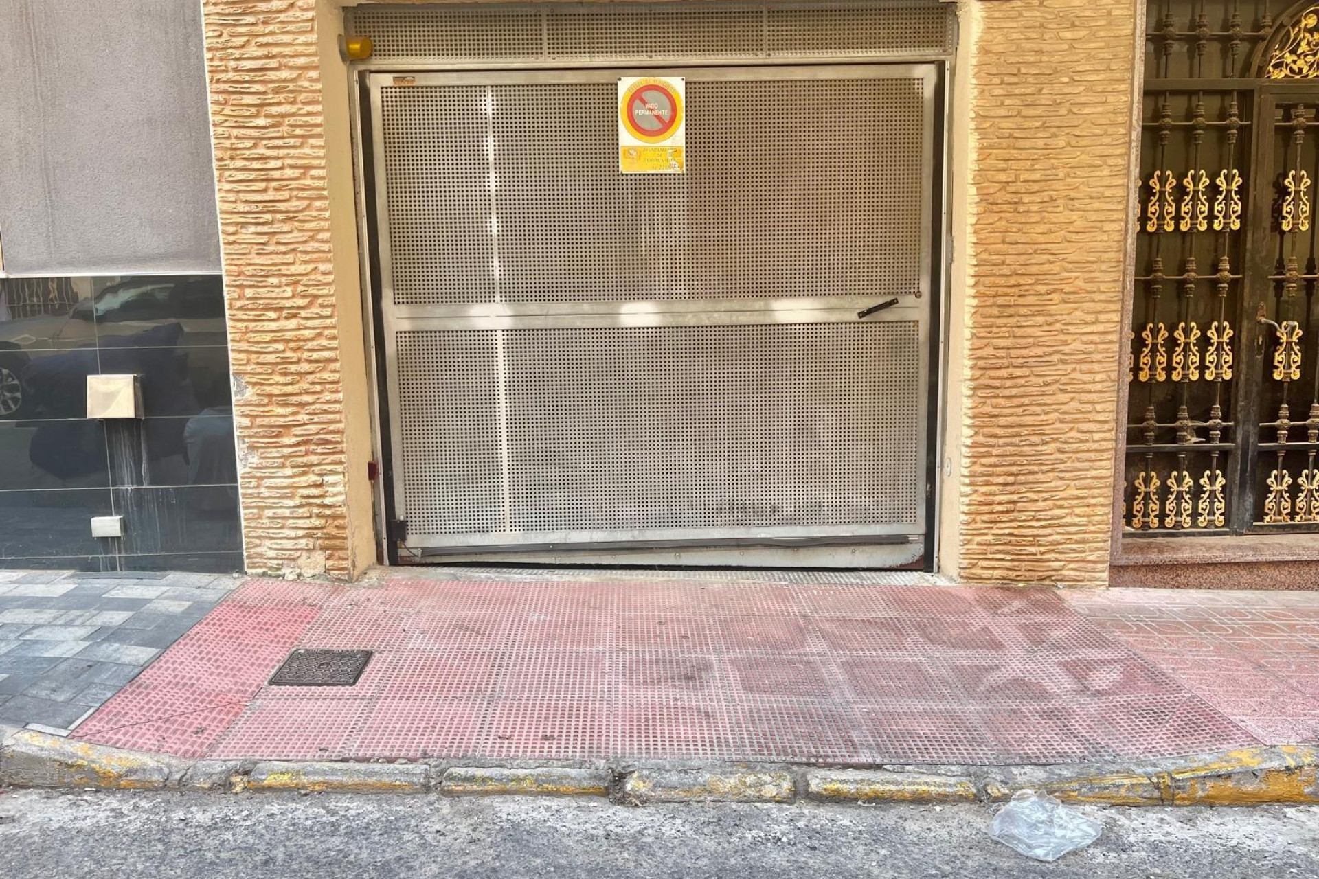 Resale - Garaje - Torrevieja - Centro