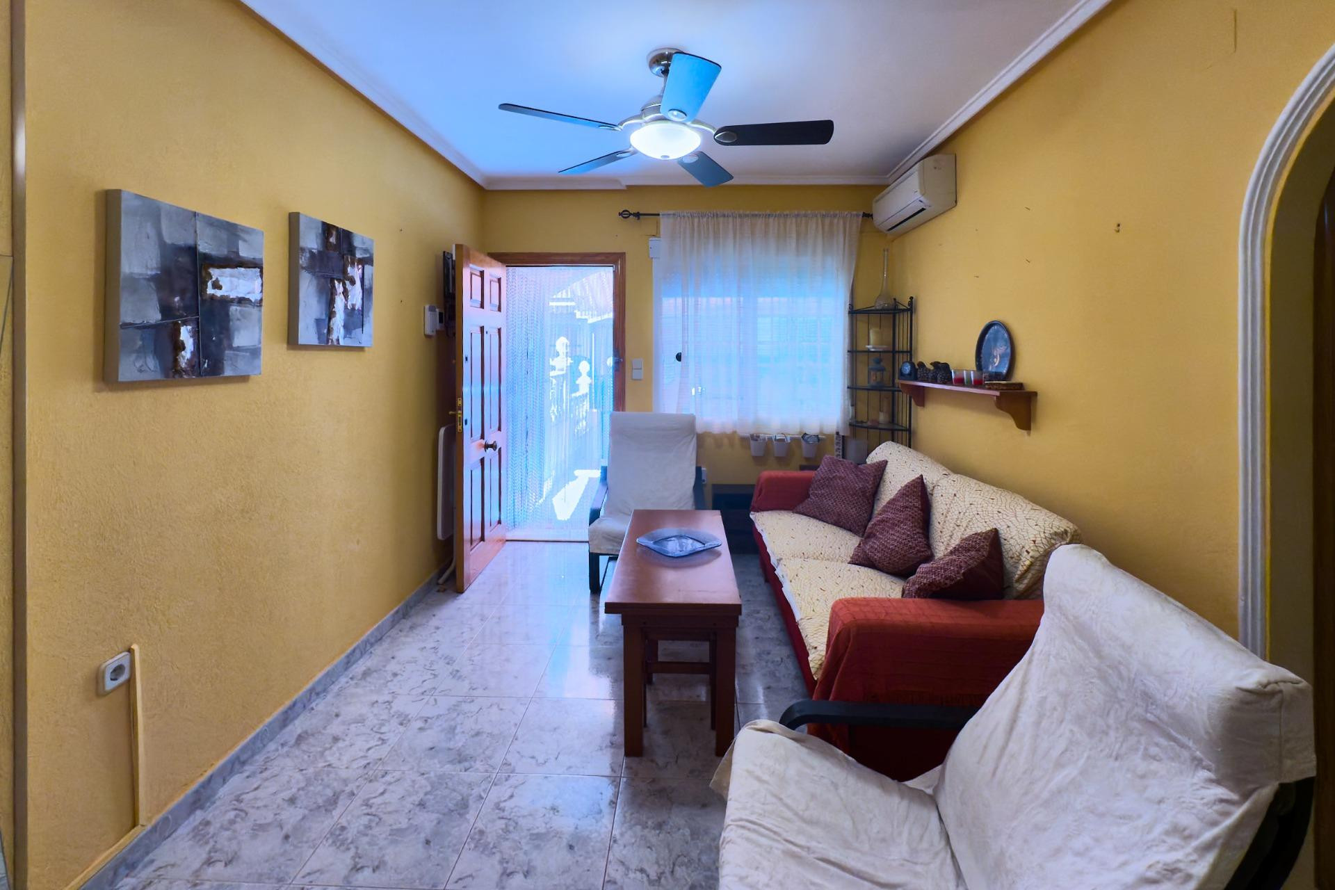 Resale - Ground Floor - Torrevieja - La Mata pueblo