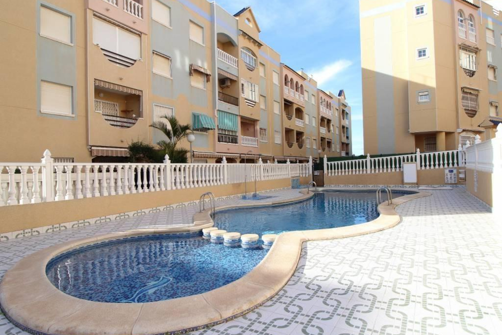 Resale - Ground Floor - Torrevieja - La Mata pueblo