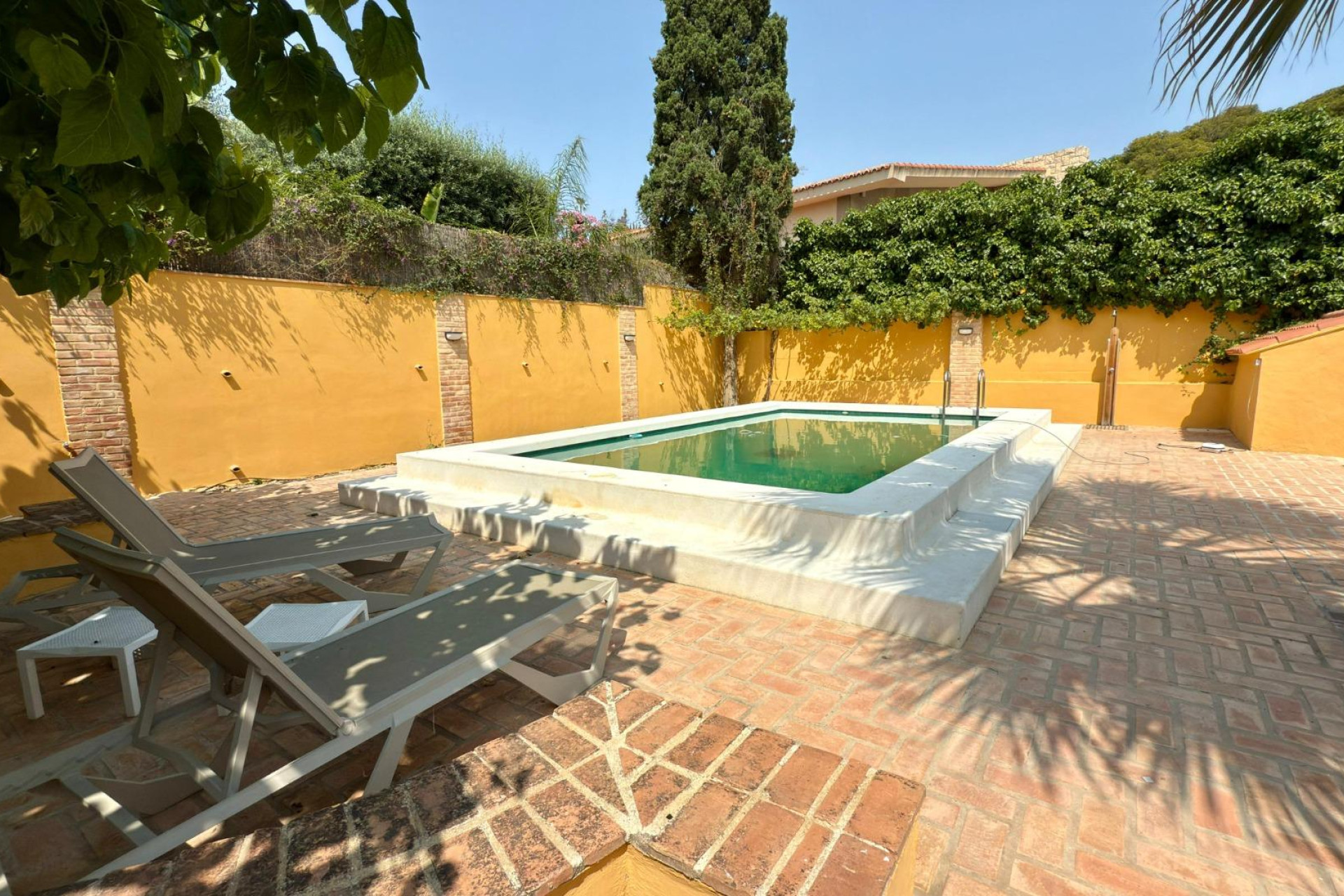 Resale - House - Alicante - Vistahermosa