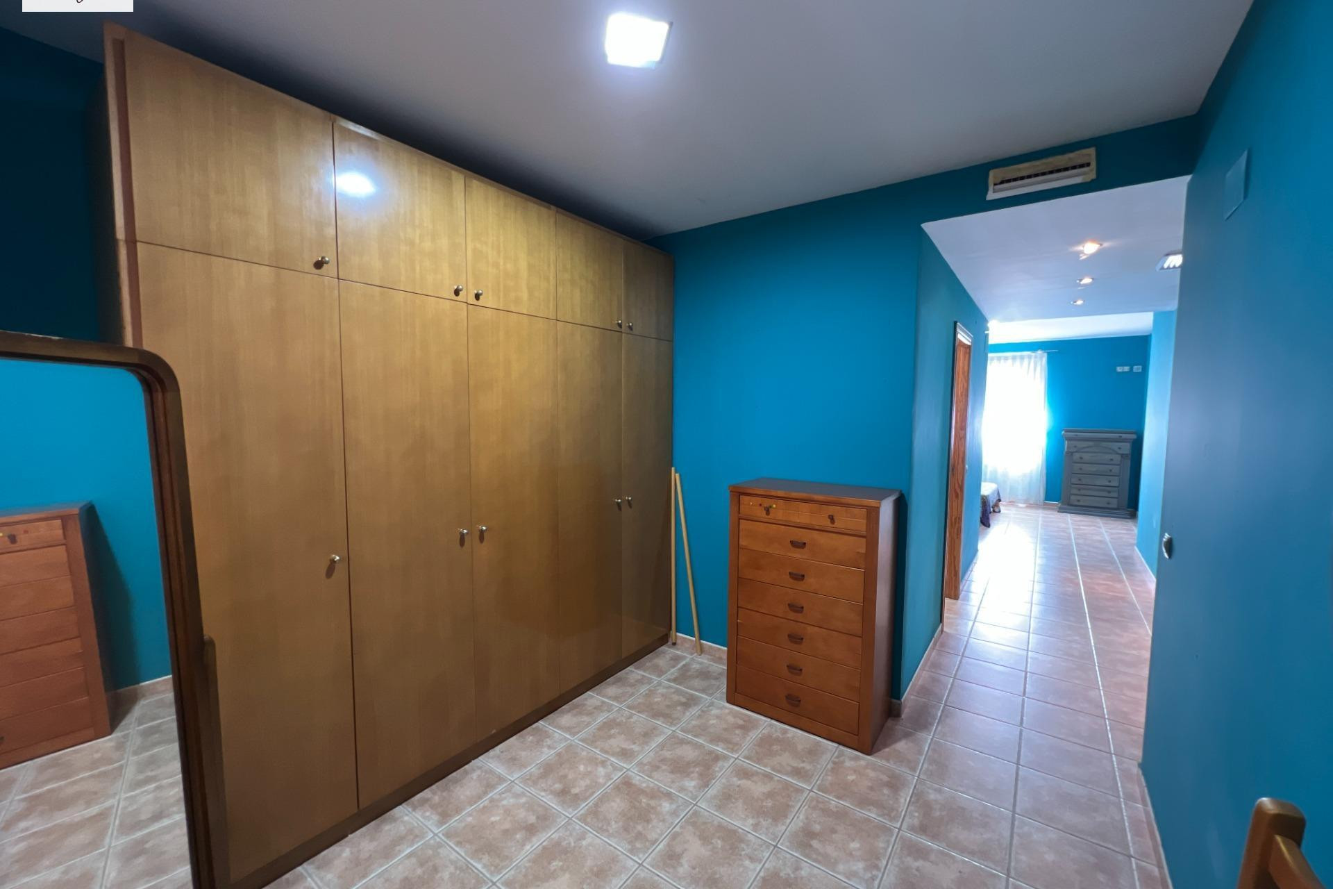 Resale - House - Godelleta - El bosque