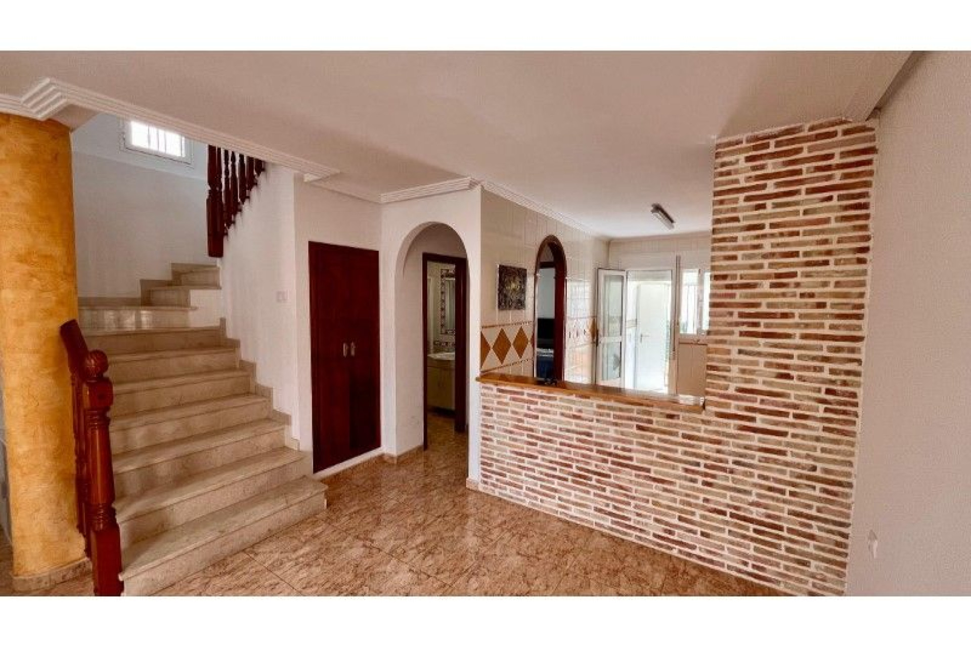 Resale - House - Guardamar del Segura - Pueblo