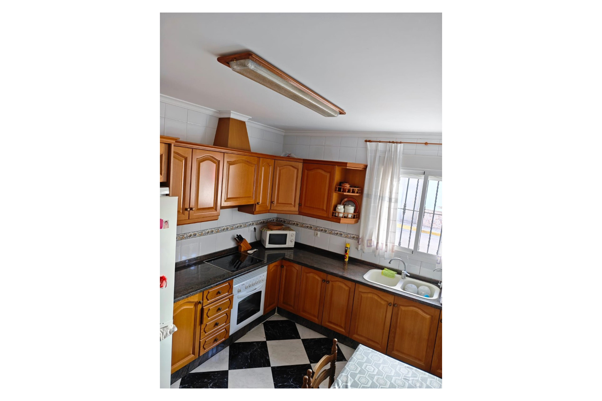 Resale - House - Jeresa - Pueblo