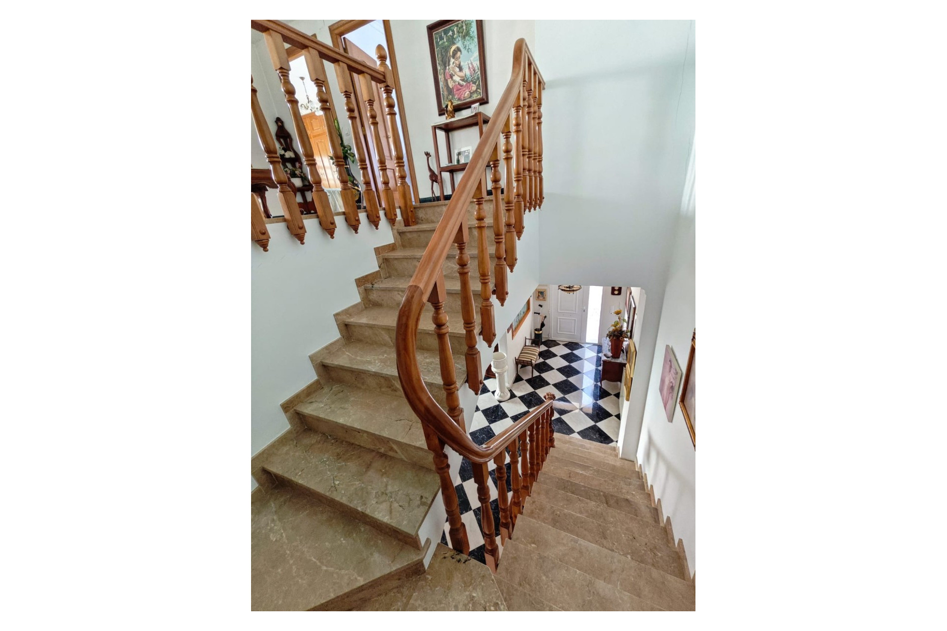 Resale - House - Jeresa - Pueblo