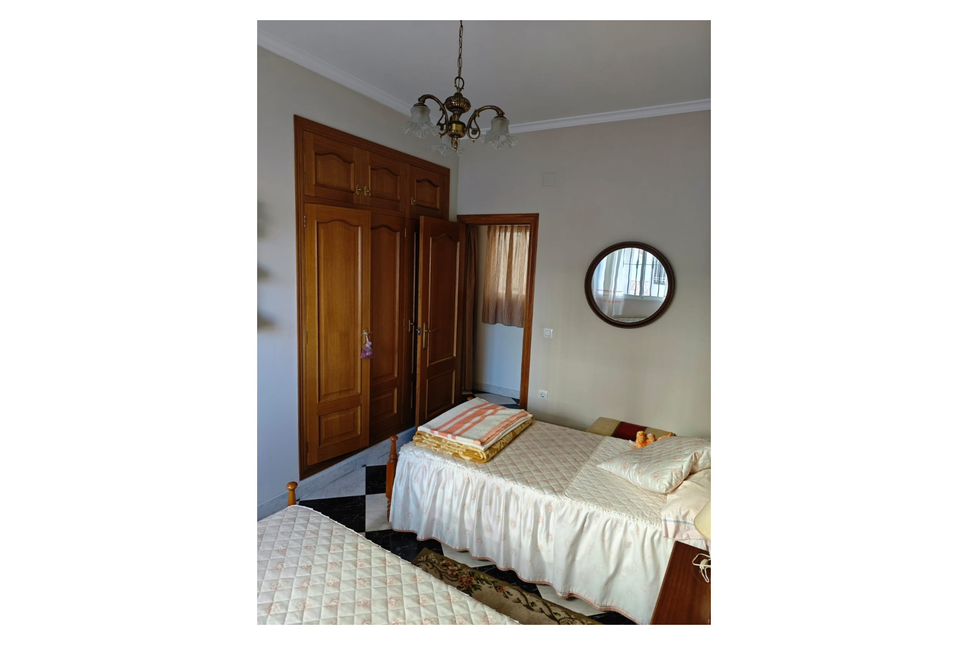 Resale - House - Jeresa - Pueblo