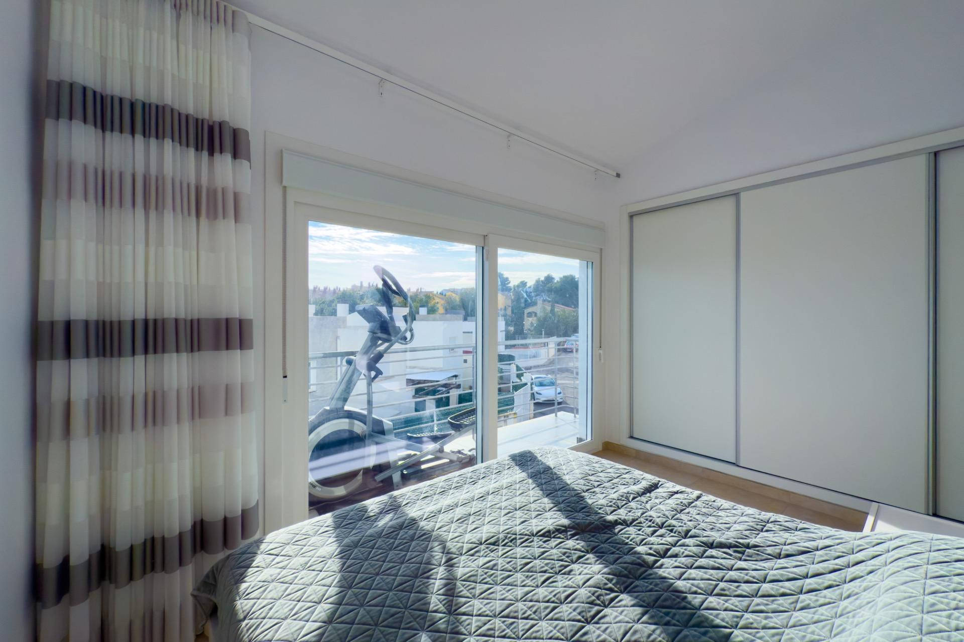 Resale - House - La Nucía - Urbanizaciones