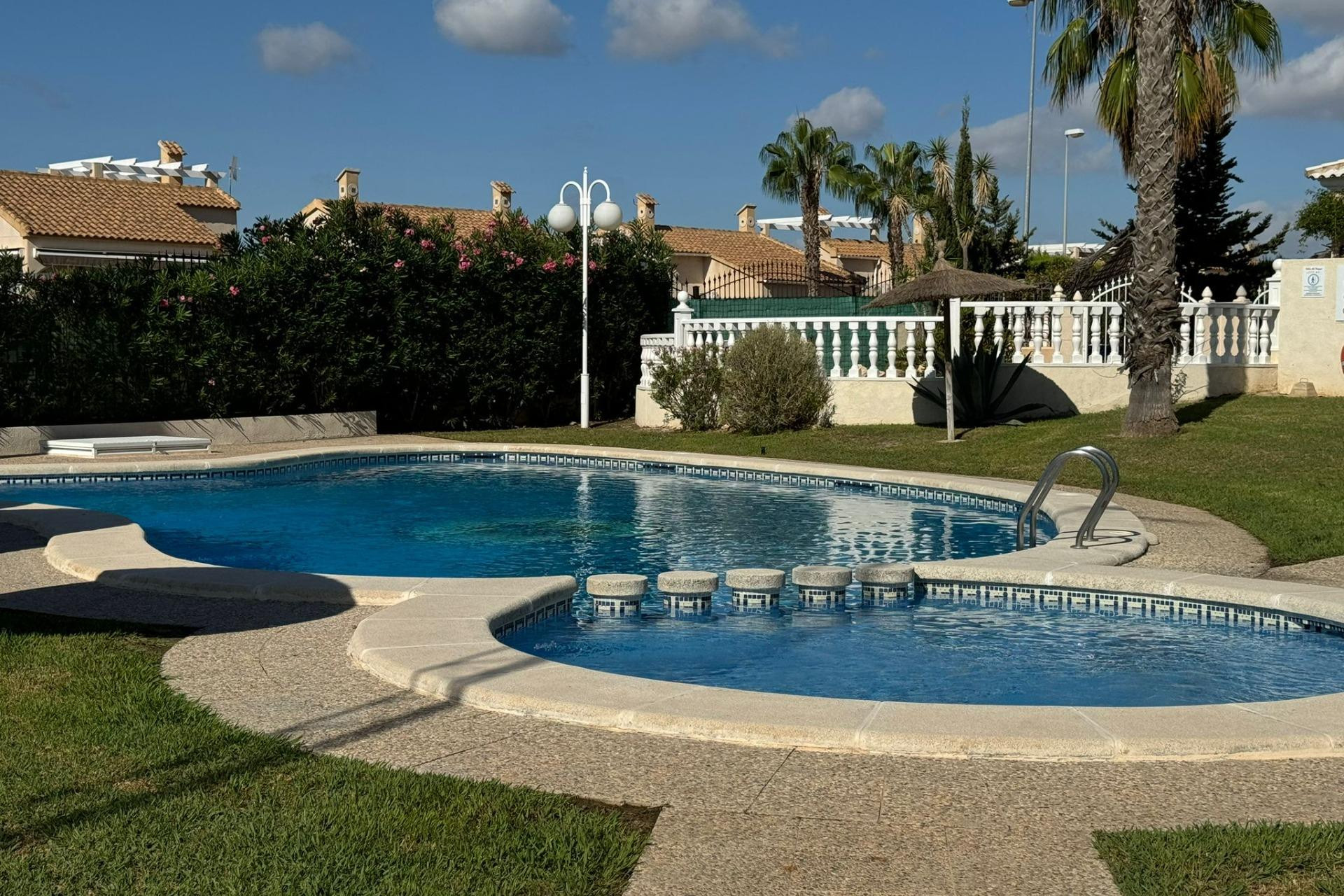 Resale - House - Orihuela Costa - La Florida