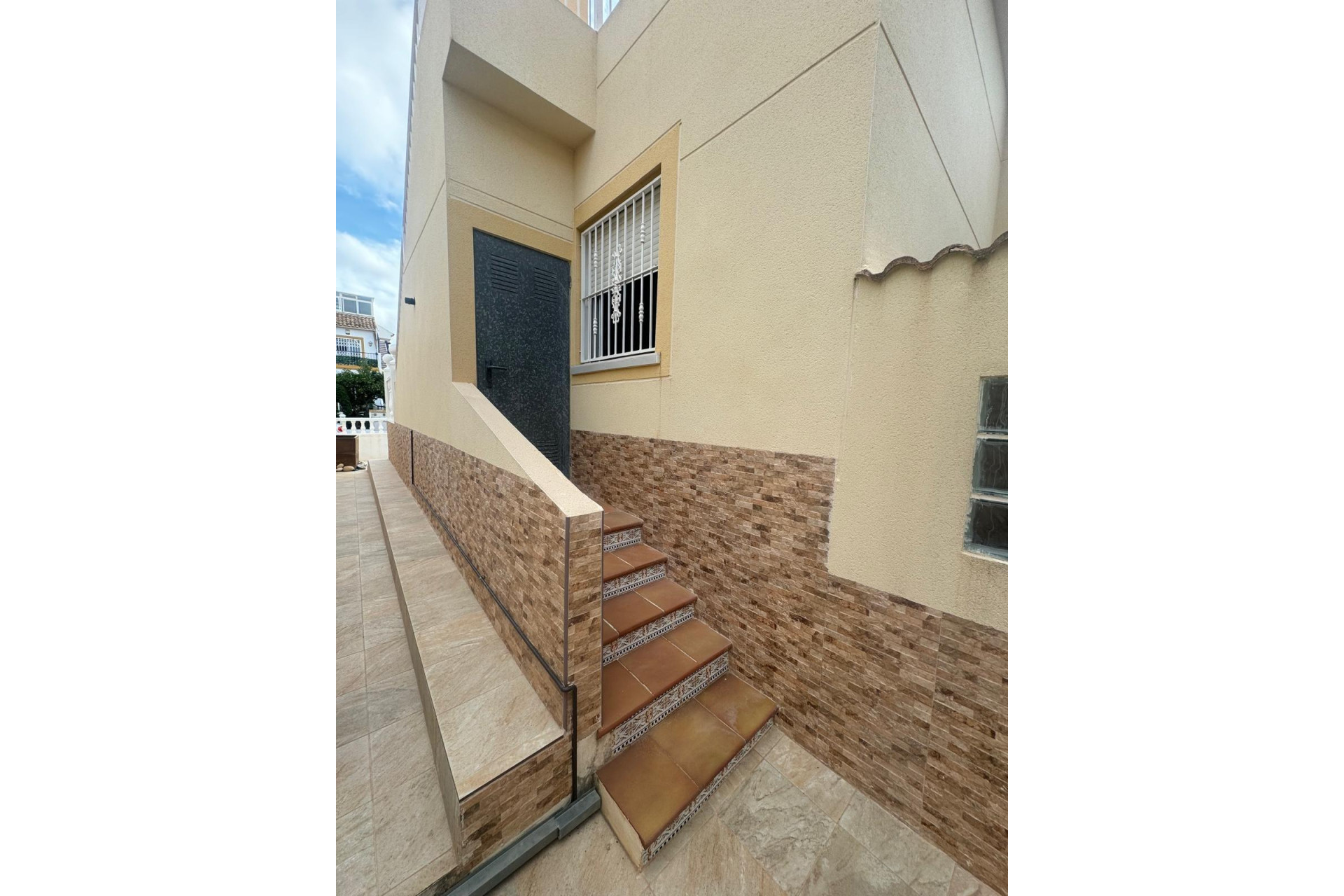 Resale - House - Orihuela Costa - La Florida