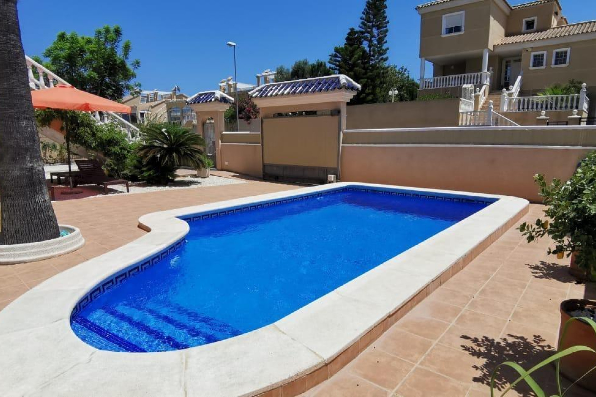 Resale - House - Orihuela Costa - La Florida