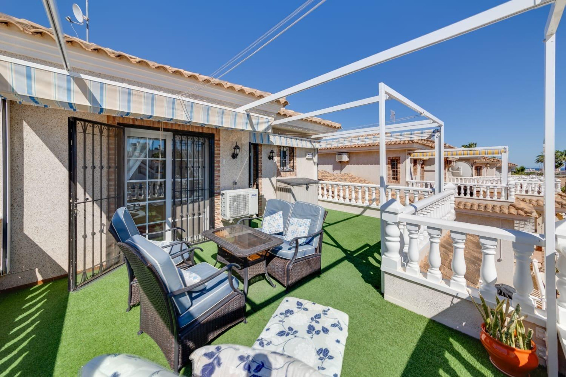 Resale - House - Orihuela Costa - Los Dolses