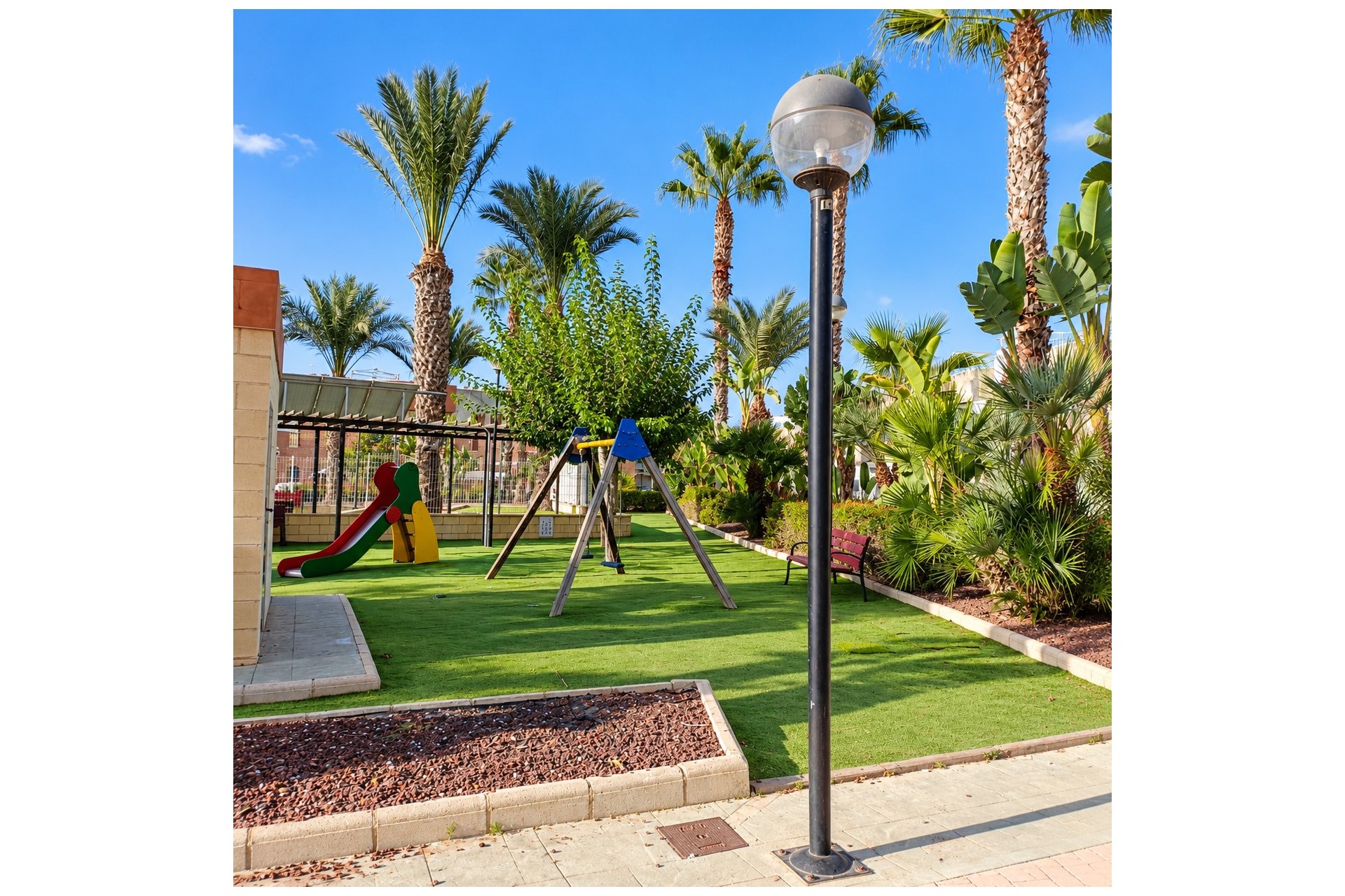 Resale - House - Orihuela Costa - Villamartín