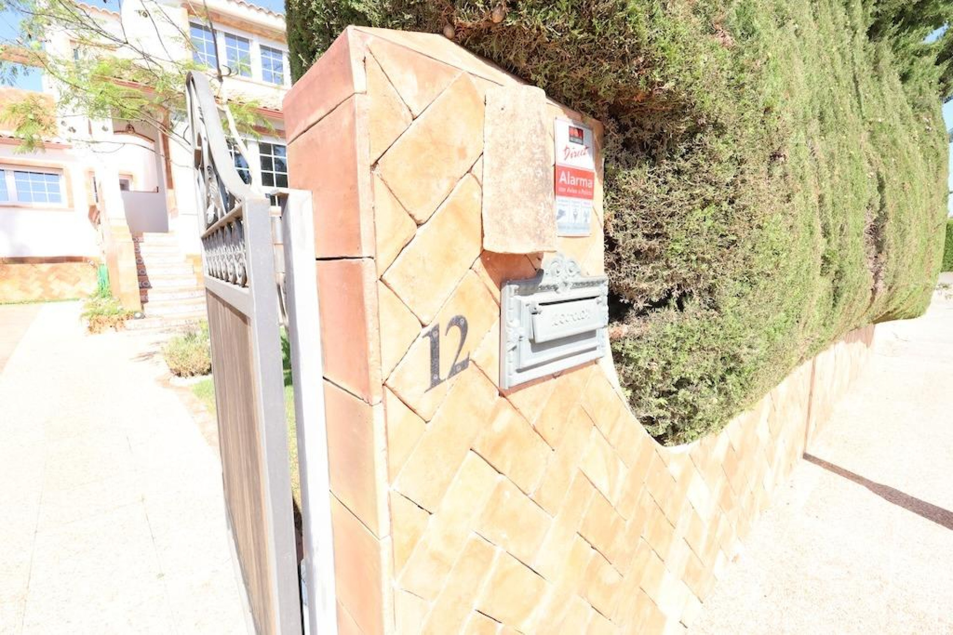 Resale - House - Orihuela Costa - Villamartín