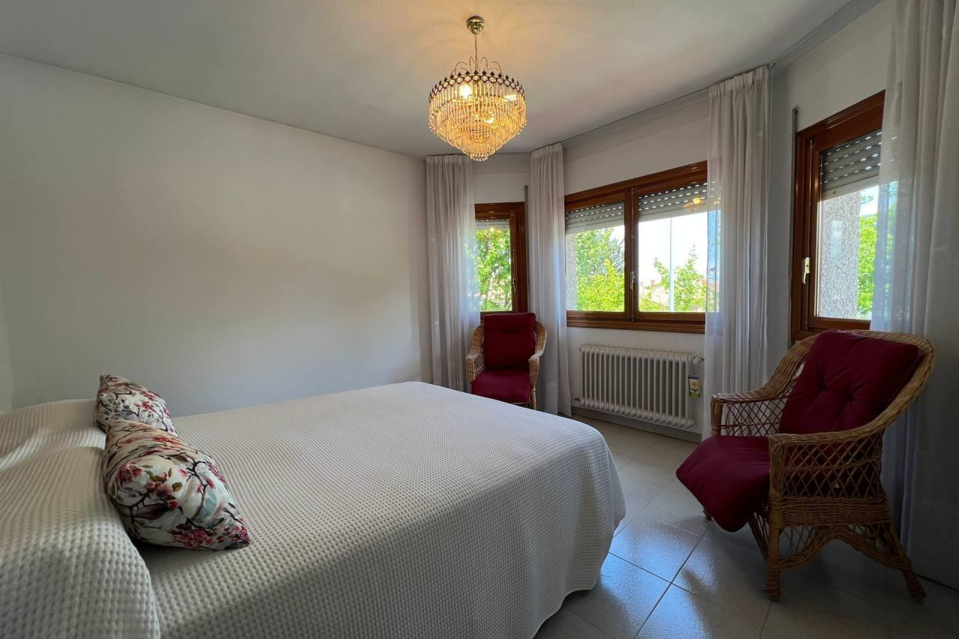 Resale - House - Pozuelo de Alarcon - Zona Pueblo