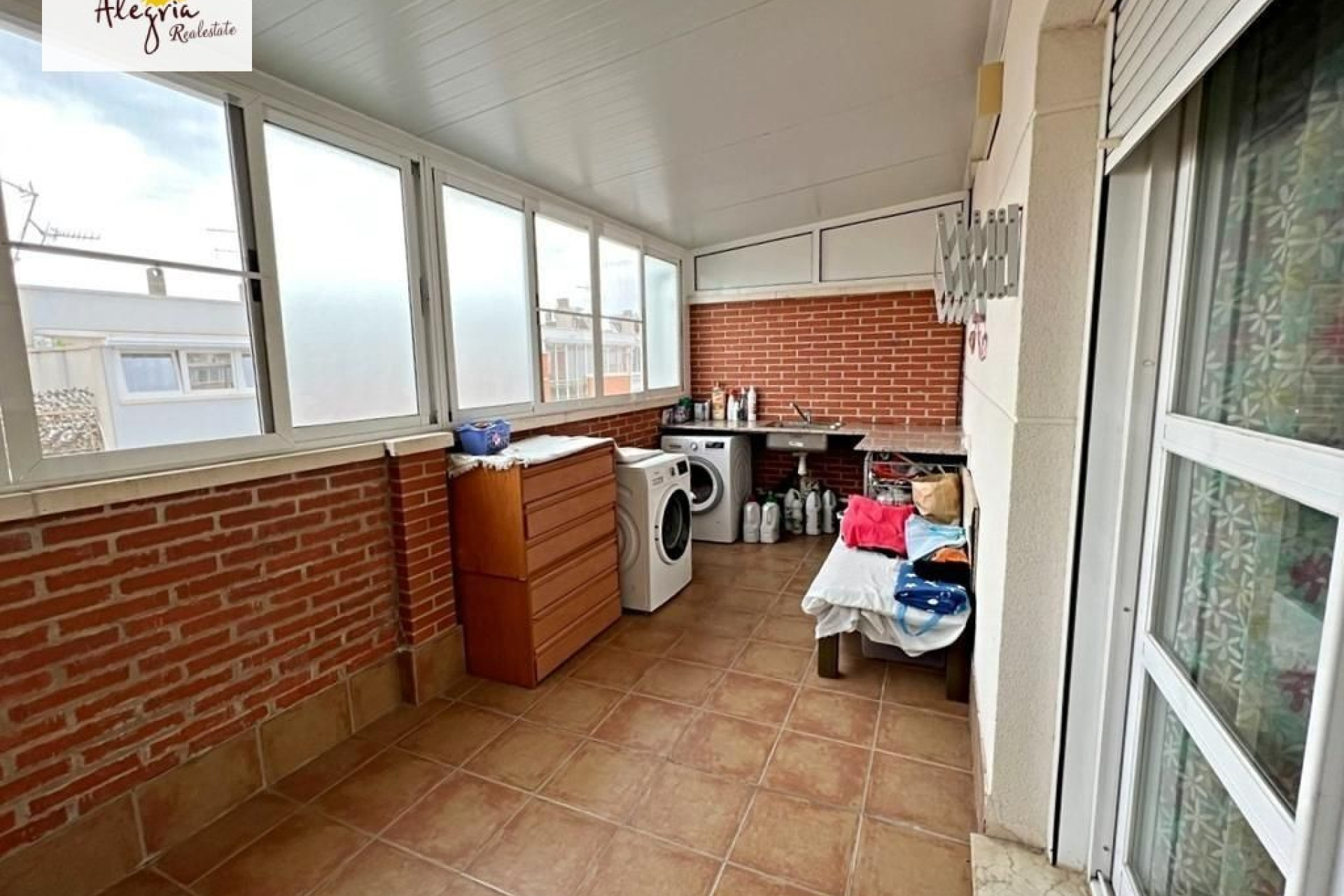 Resale - House - Puerto de Sagunto - Campo de fútbol