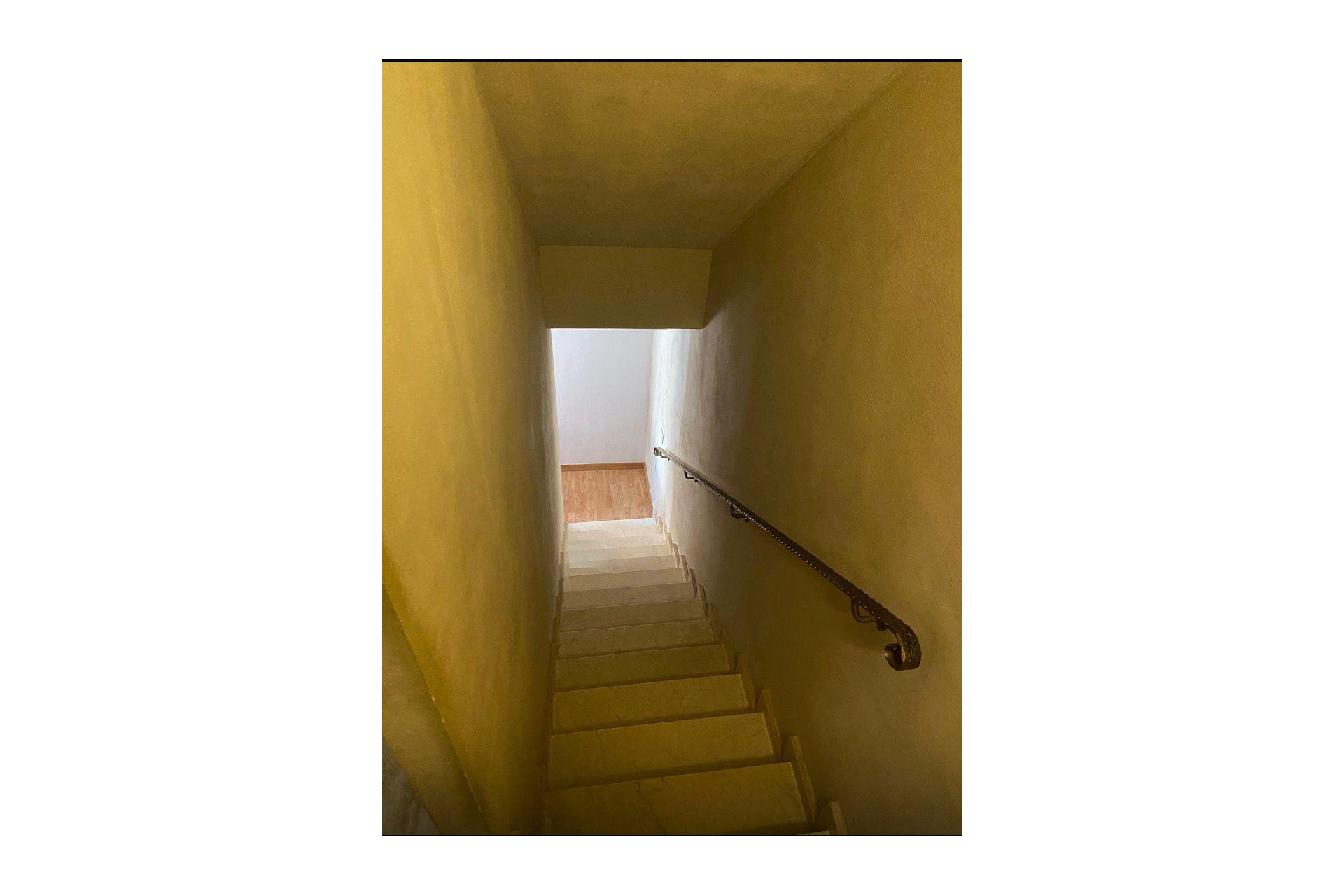 Resale - House - Redován - PUEBLO
