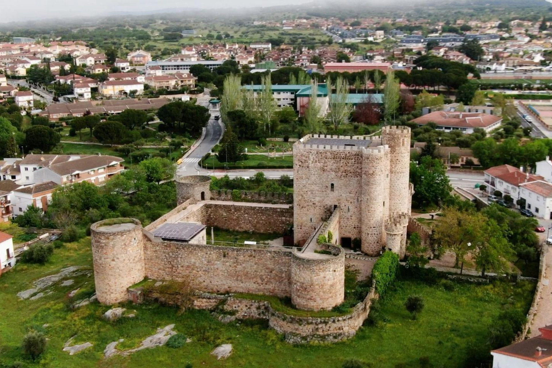 Resale - House - San Martin de Valdeiglesias - Garnacho