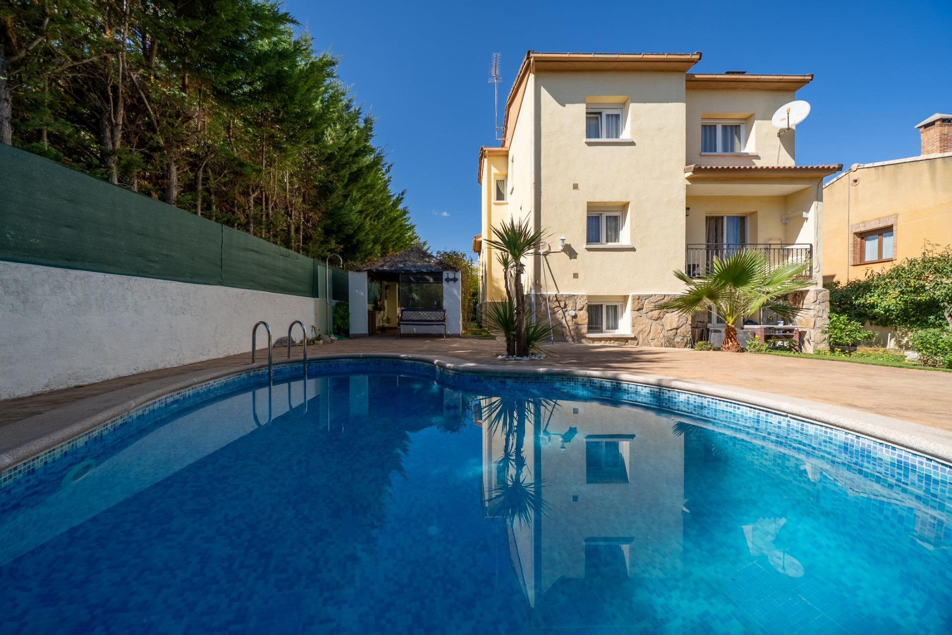 Resale - House - San Martin de Valdeiglesias - Garnacho