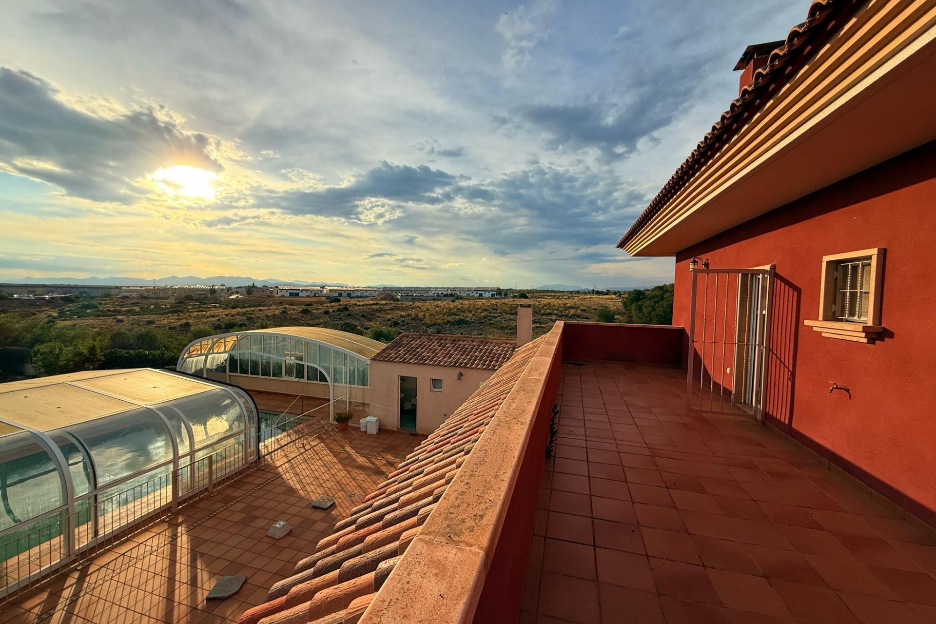 Resale - House - Santa Pola - Zona norte