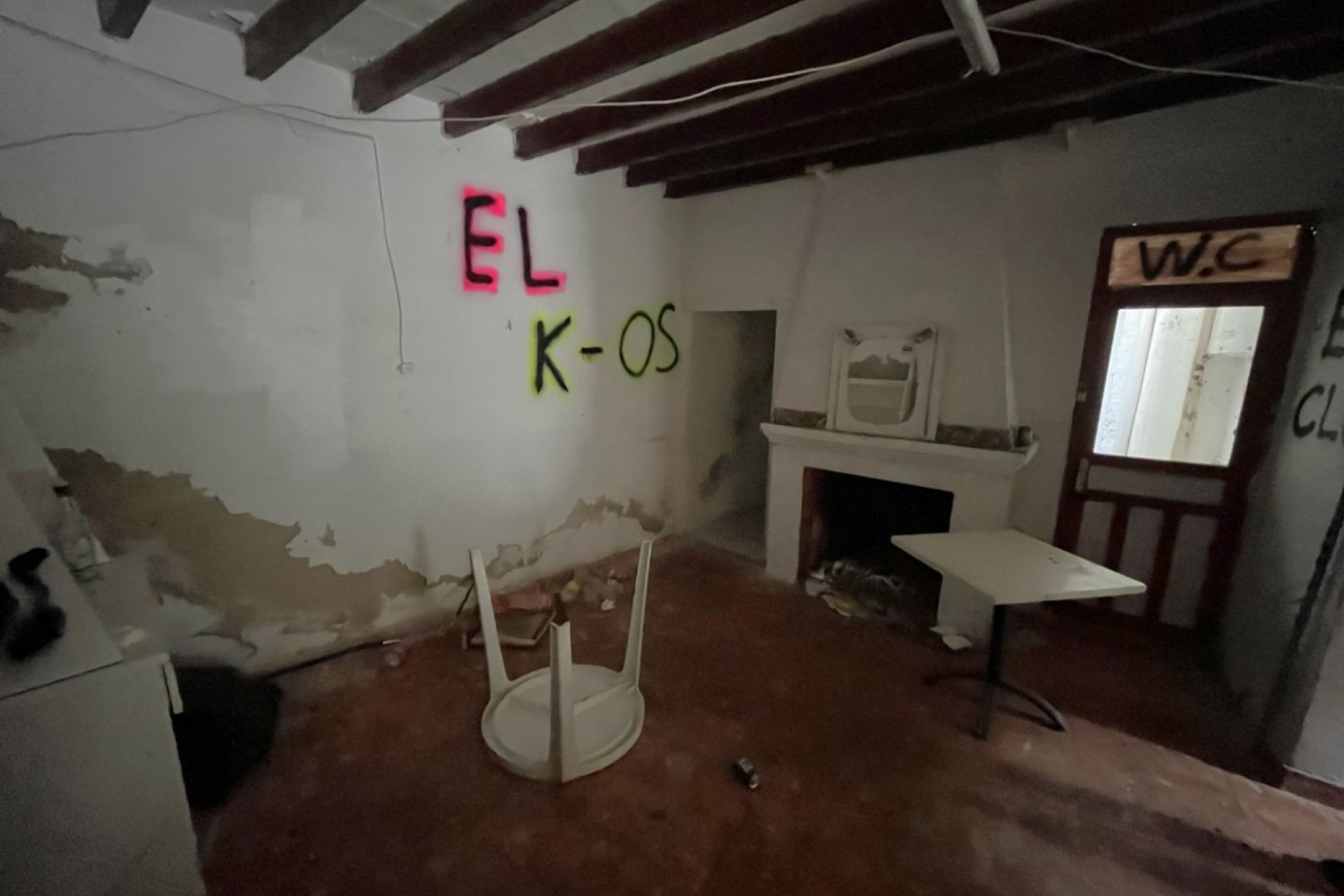 Resale - House - Sella - PUEBLO