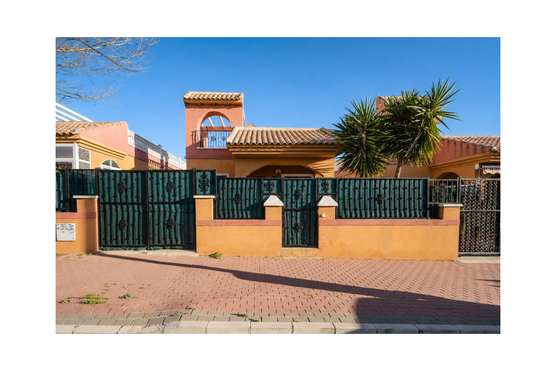 Resale - House - Torrevieja - Aguas Nuevas